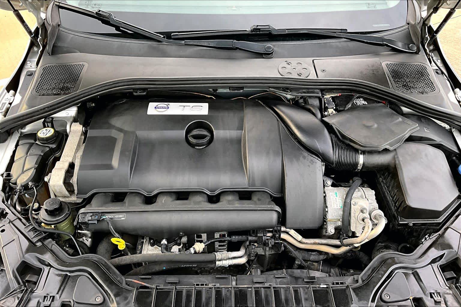 2014 Volvo S60 T6 Bright Silver Metallic at Group 1 Toyota Southwest