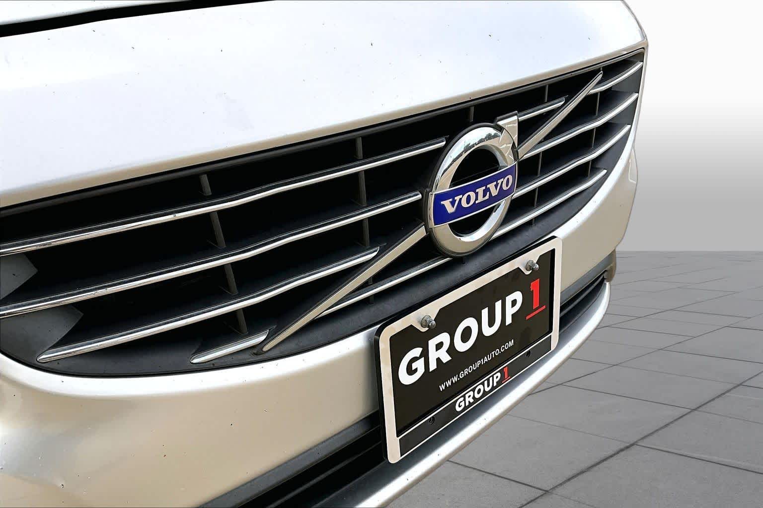 2014 Volvo S60 T6 Bright Silver Metallic at Group 1 Toyota Southwest