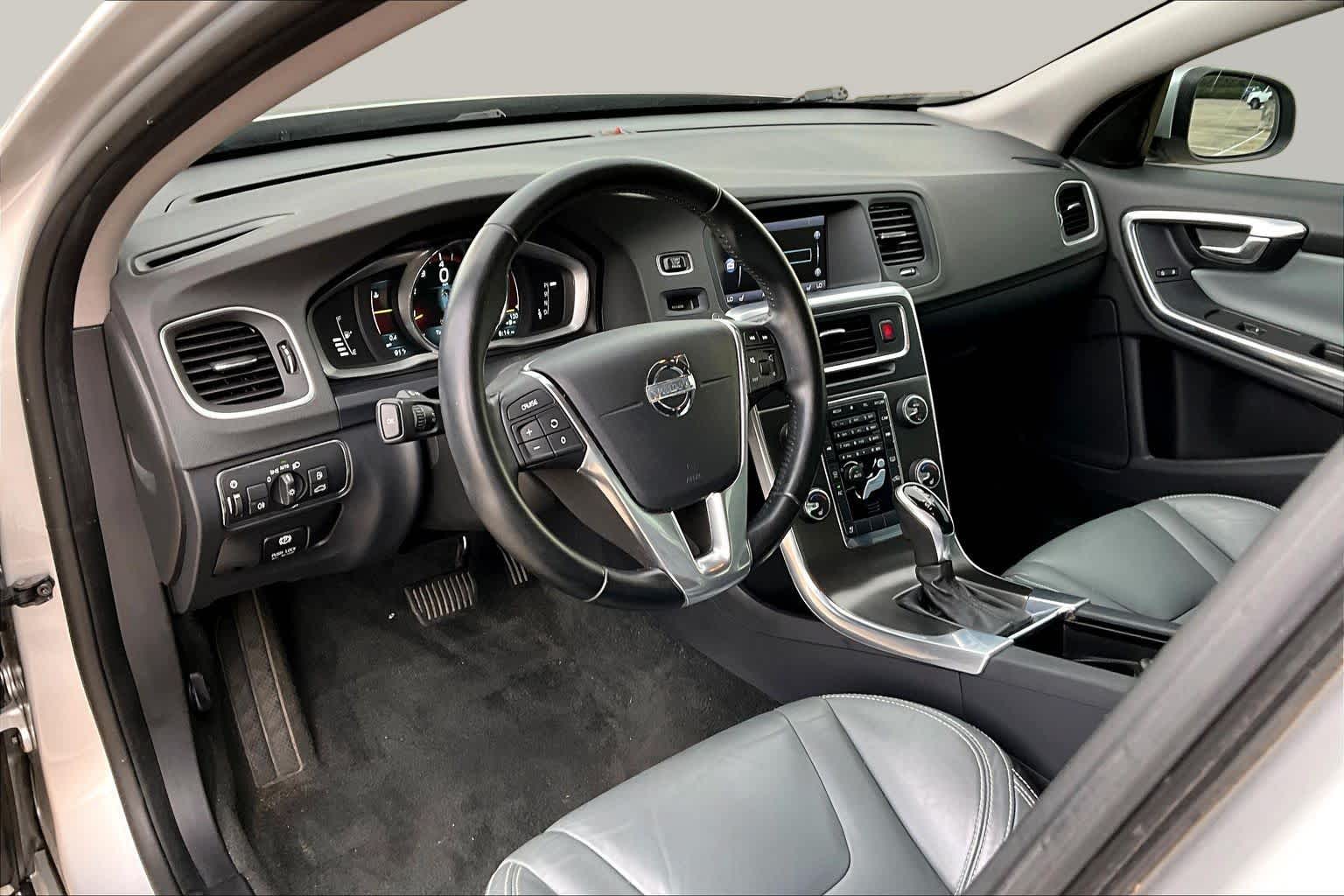 2014 Volvo S60 T6 Bright Silver Metallic at Group 1 Toyota Southwest