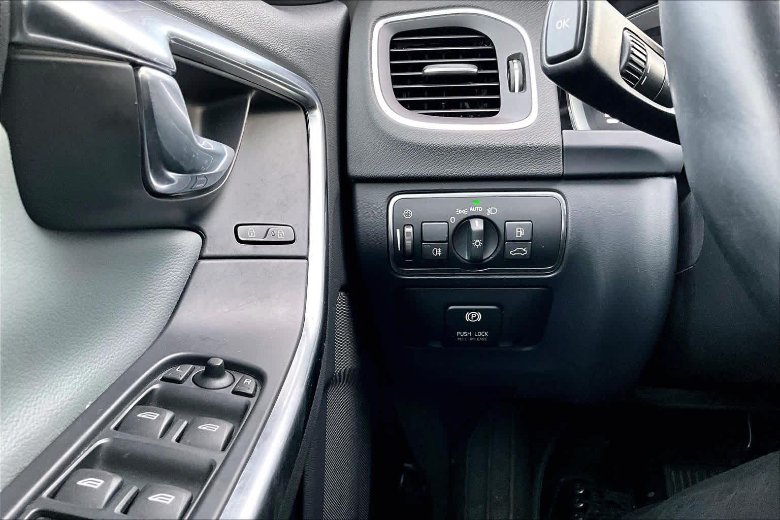 2014 Volvo S60 T6 Bright Silver Metallic at Group 1 Toyota Southwest