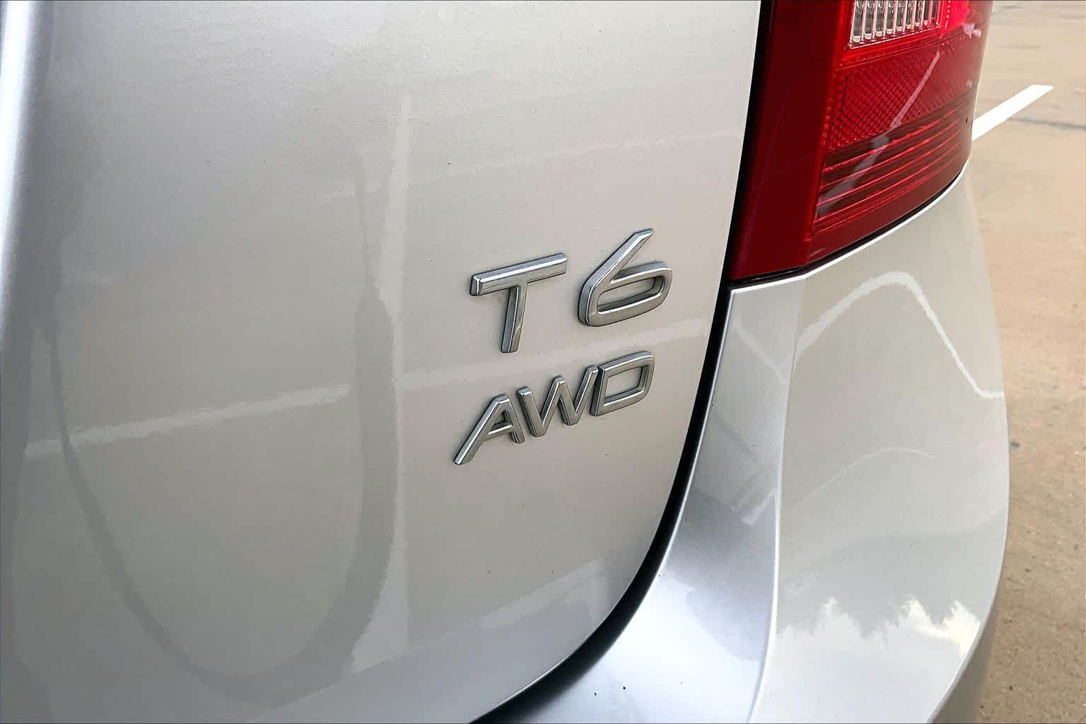 2014 Volvo S60 T6 Bright Silver Metallic at Group 1 Toyota Southwest