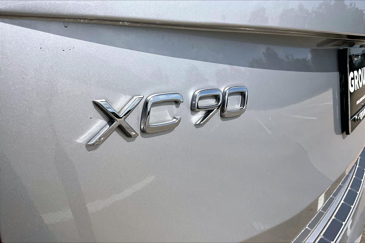 2021 Volvo XC90 Momentum Bright Silver Metallic at Sterling McCall Nissan
