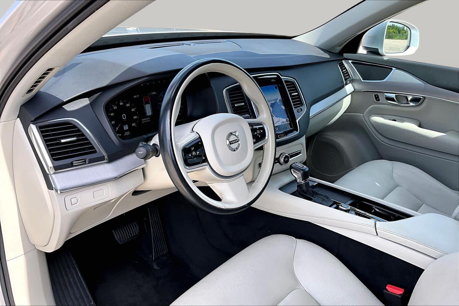 2021 Volvo XC90 Momentum Bright Silver Metallic at Sterling McCall Nissan