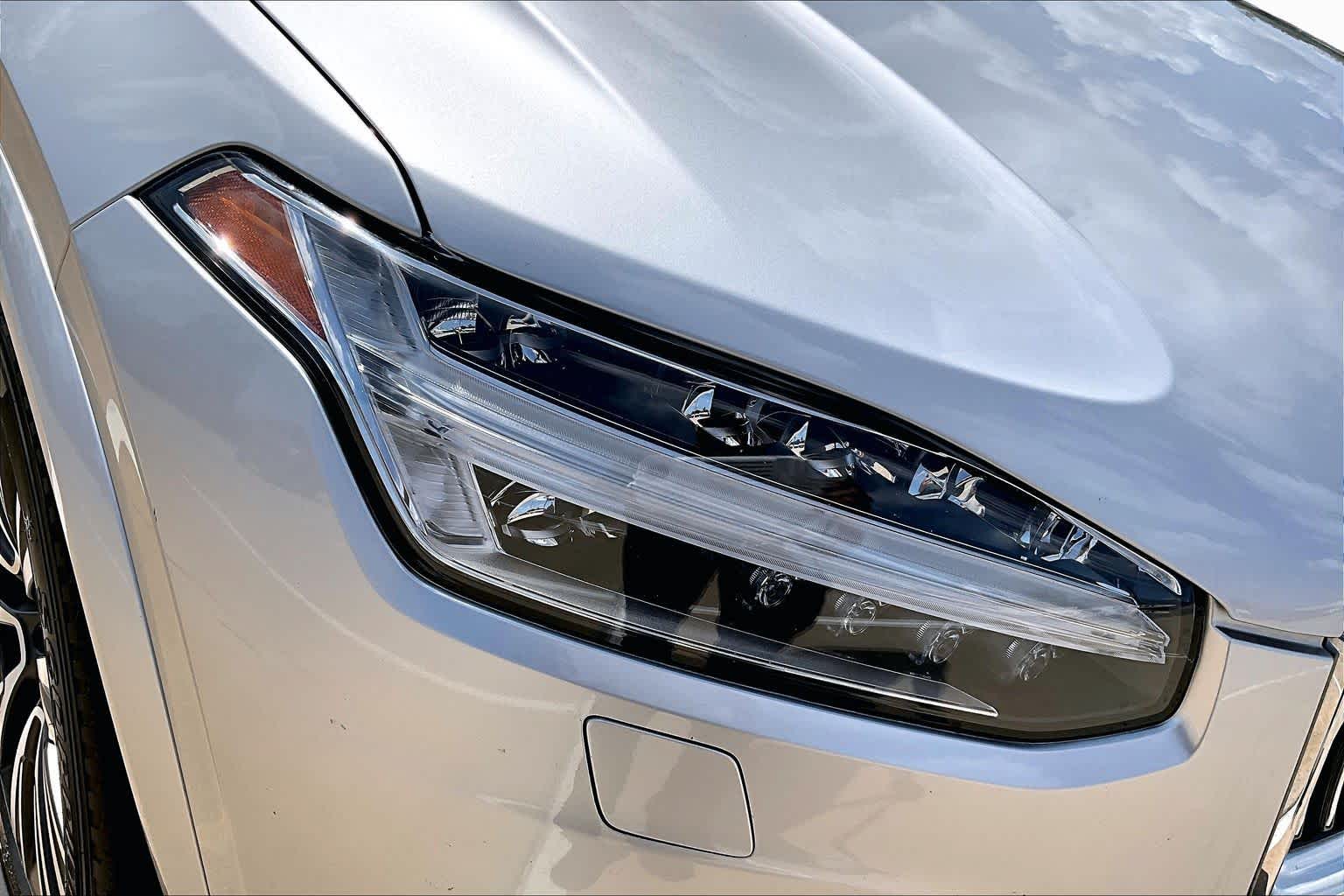 2021 Volvo XC90 Momentum Bright Silver Metallic at Sterling McCall Nissan