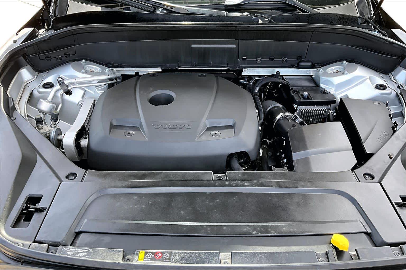 2021 Volvo XC90 Momentum Bright Silver Metallic at Sterling McCall Nissan