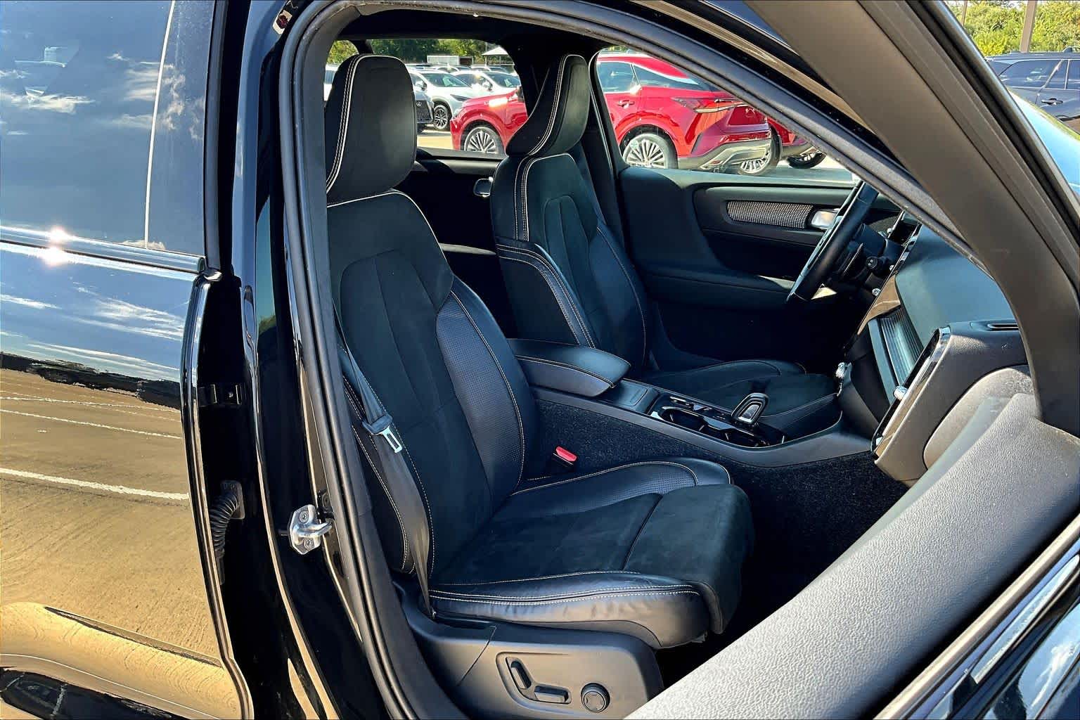 2019 Volvo XC40 R-Design Black Stone at Lexus Southwest Houston