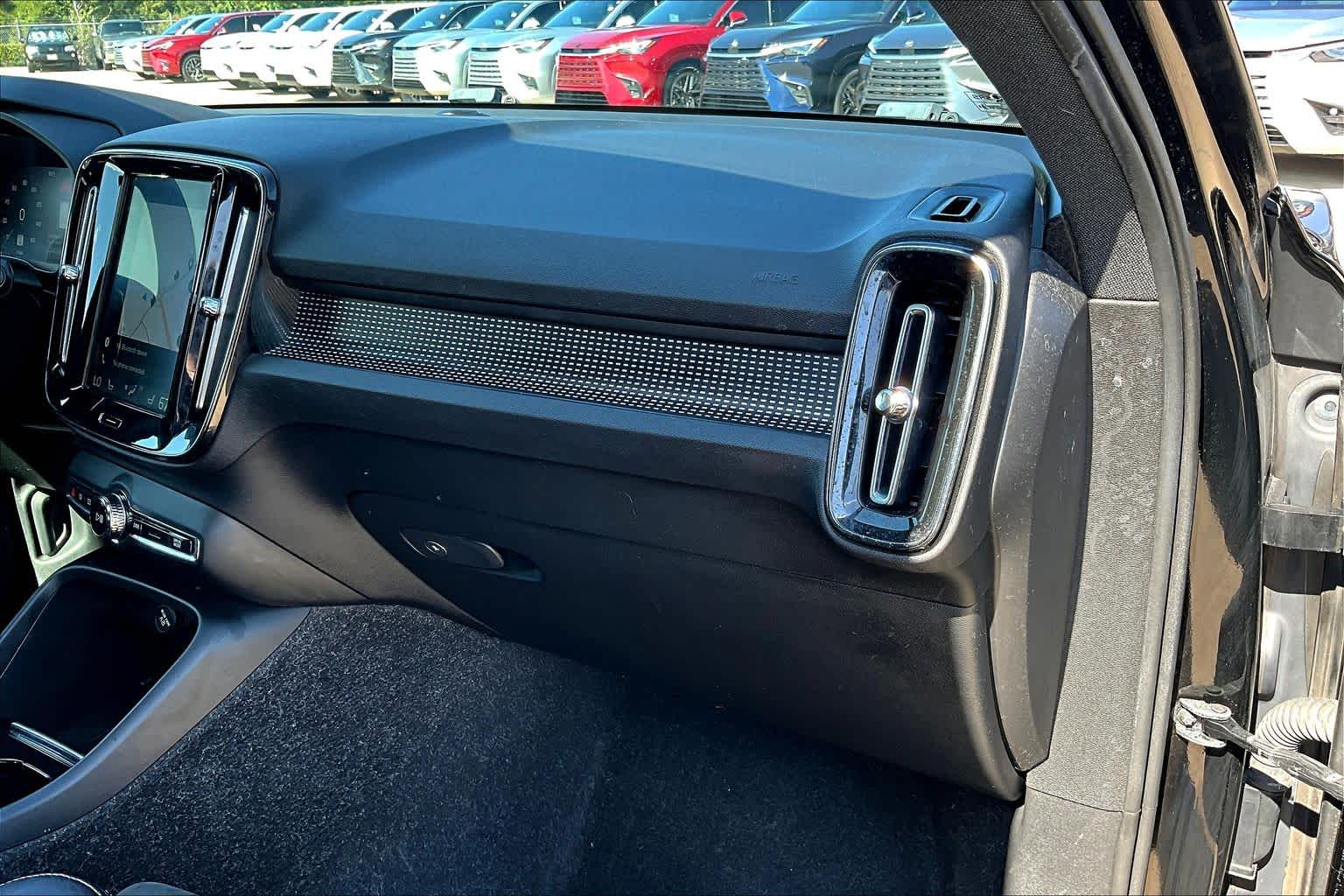 2019 Volvo XC40 R-Design Black Stone at Lexus Southwest Houston