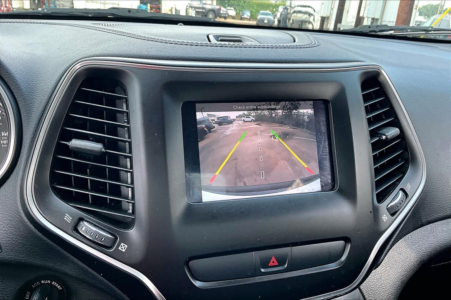 2020 Jeep Cherokee Latitude Bright White Clearcoat at Baytown Ford