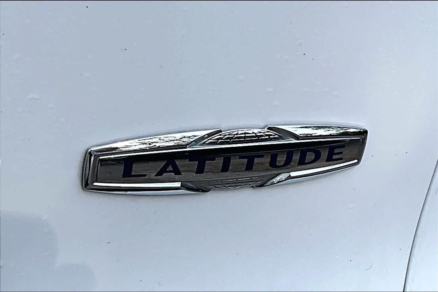 2020 Jeep Cherokee Latitude Bright White Clearcoat at Baytown Ford