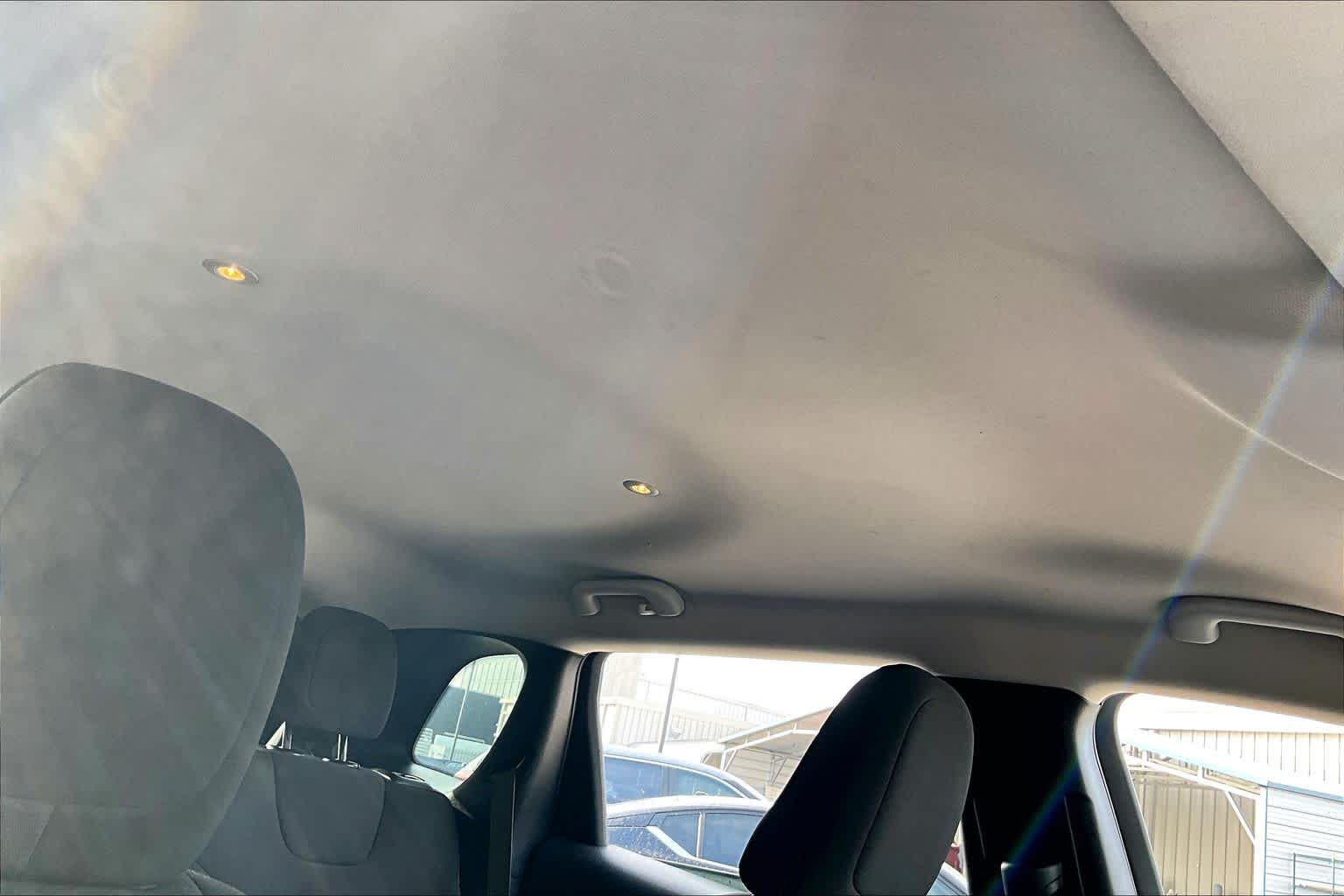 2020 Jeep Cherokee Latitude Bright White Clearcoat at Baytown Ford