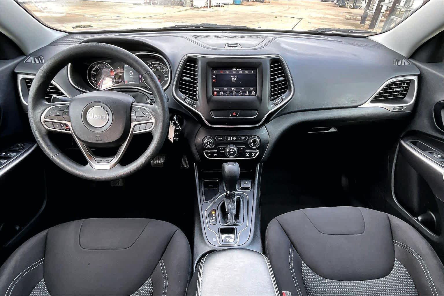 2020 Jeep Cherokee Latitude Bright White Clearcoat at Baytown Ford