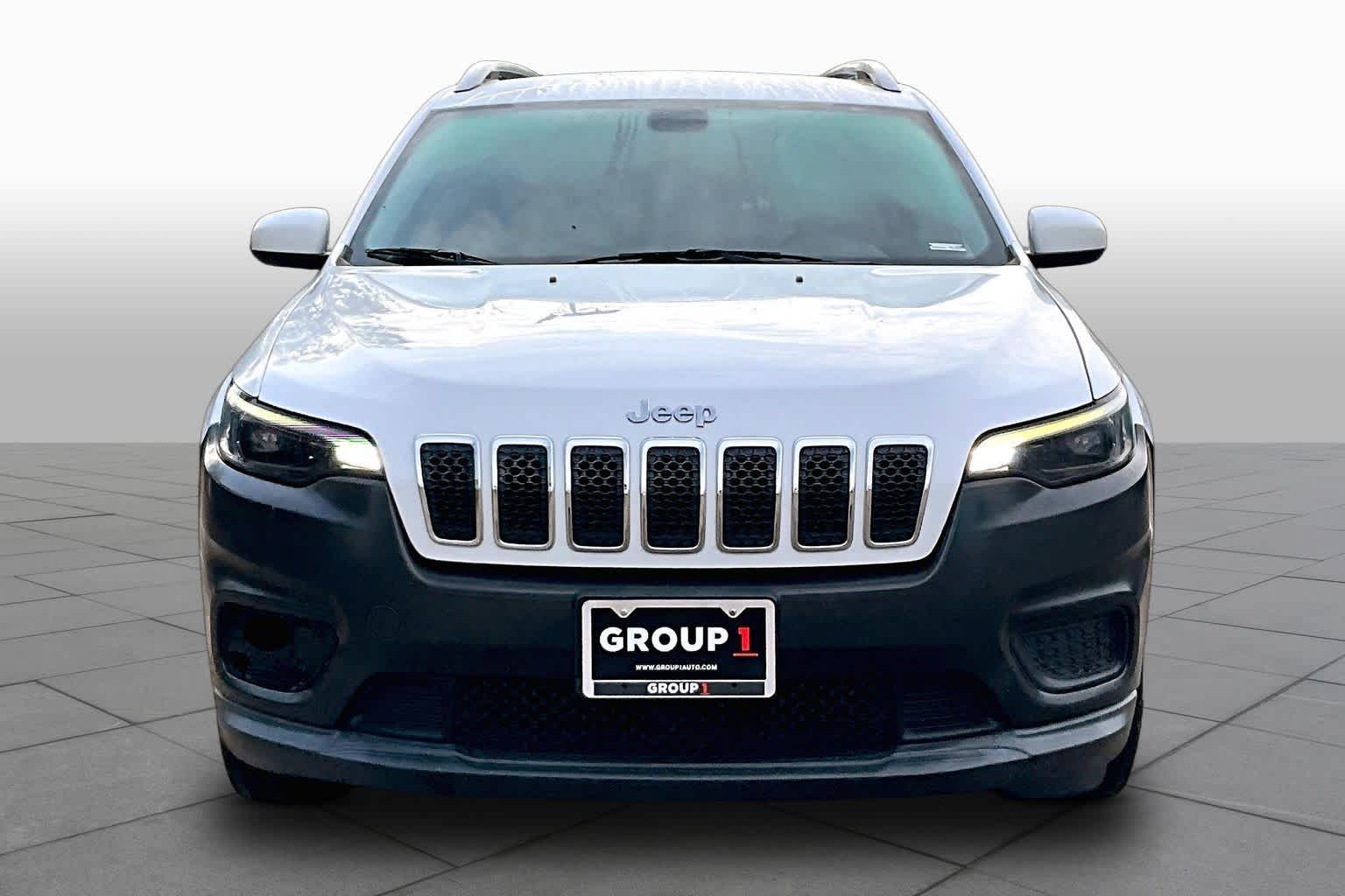 2020 Jeep Cherokee Latitude Bright White Clearcoat at Baytown Ford