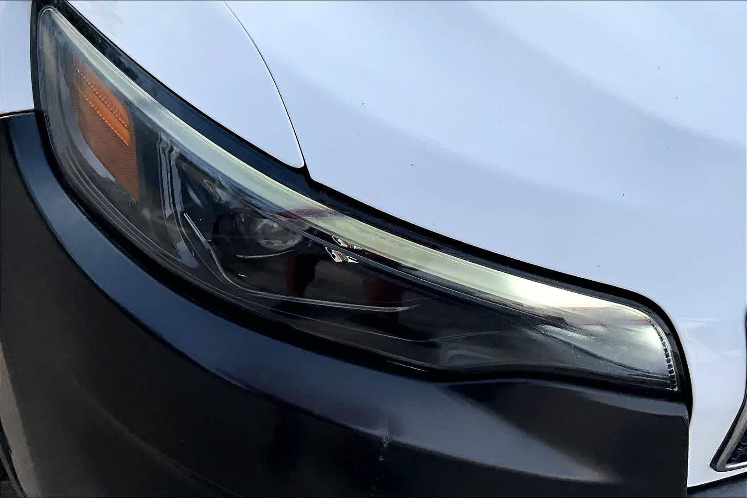 2020 Jeep Cherokee Latitude Bright White Clearcoat at Baytown Ford