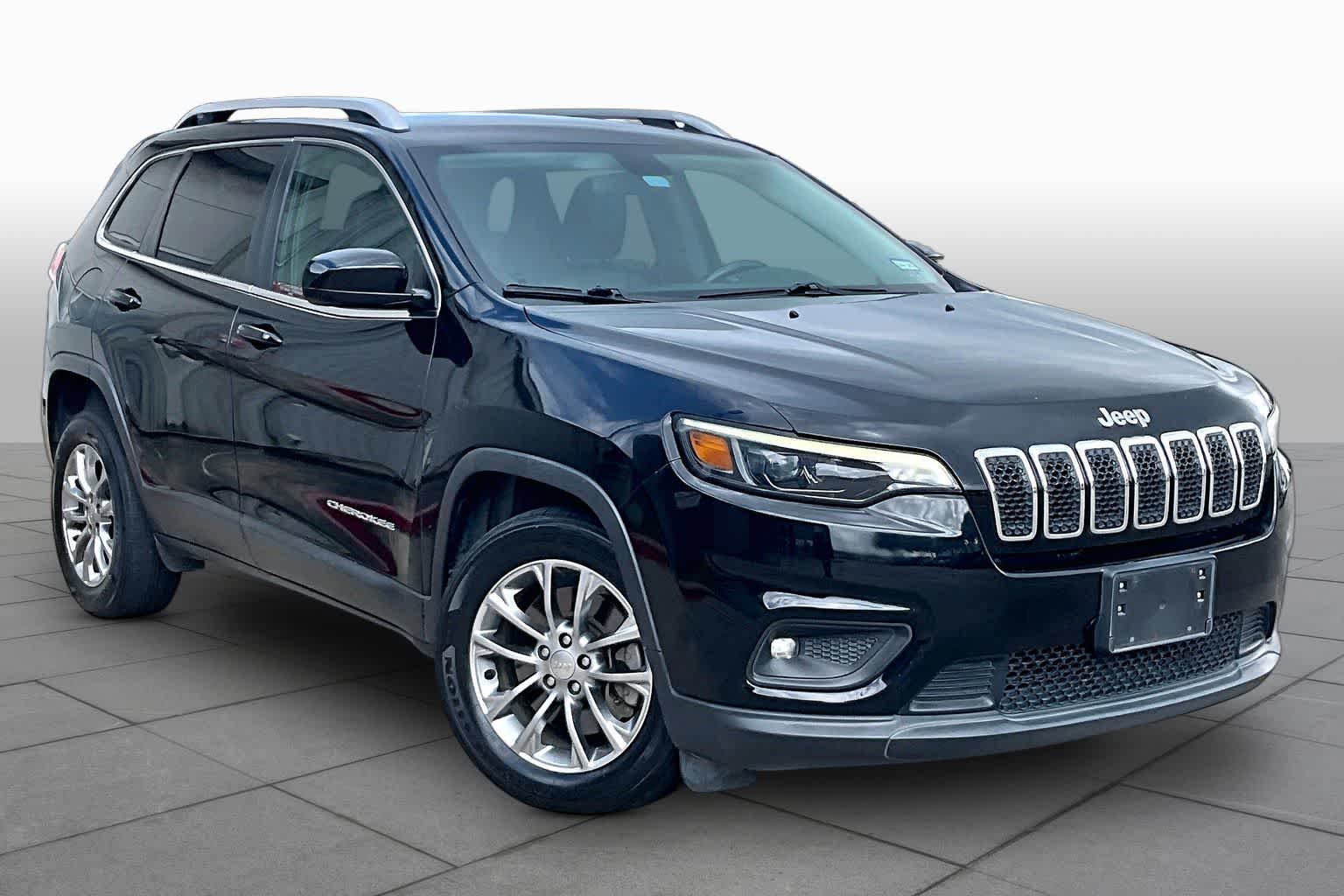 2019 Jeep Cherokee Latitude Plus Diamond Black Crystal Pearlcoat at AutoNation USA Katy