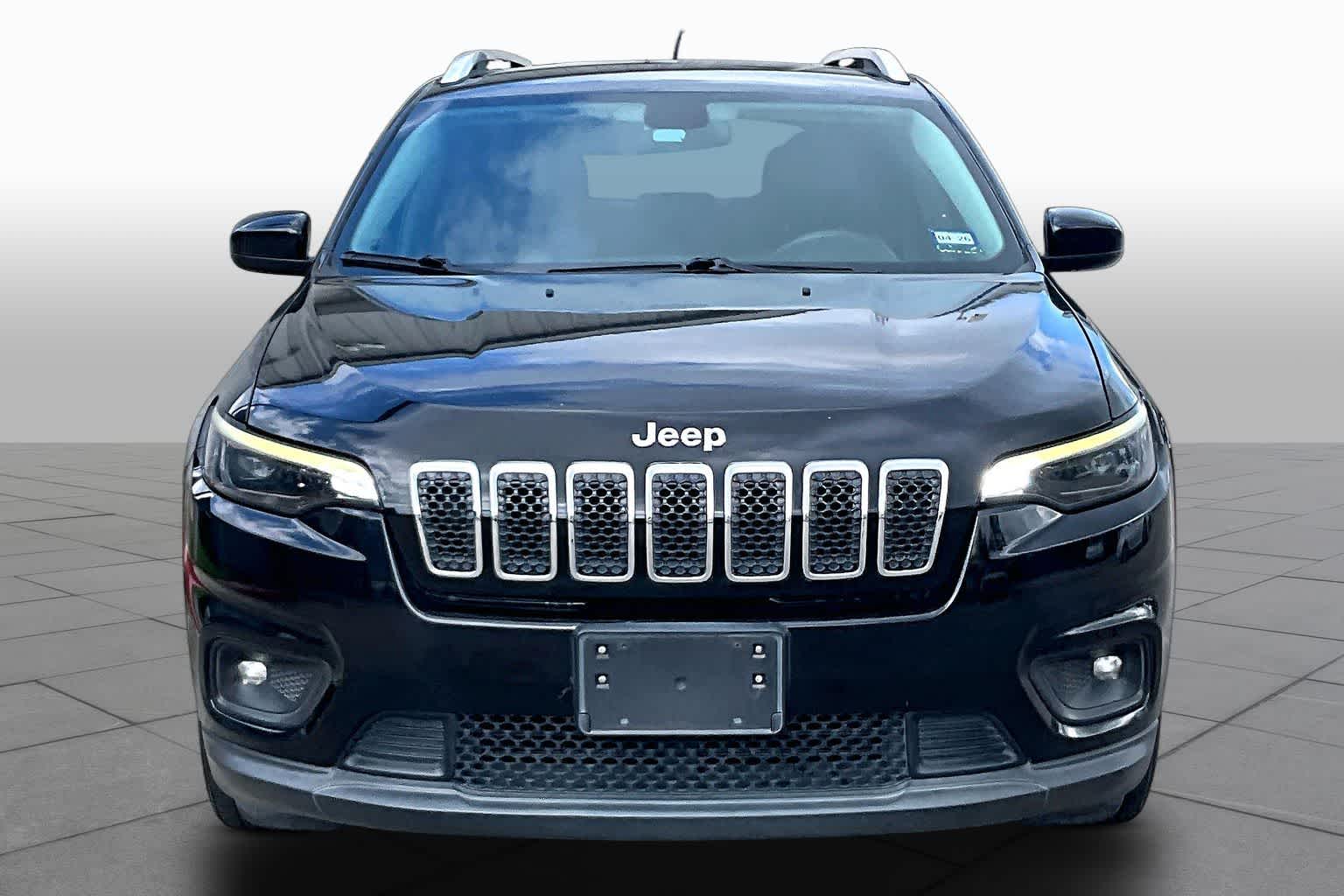 2019 Jeep Cherokee Latitude Plus Diamond Black Crystal Pearlcoat at AutoNation USA Katy