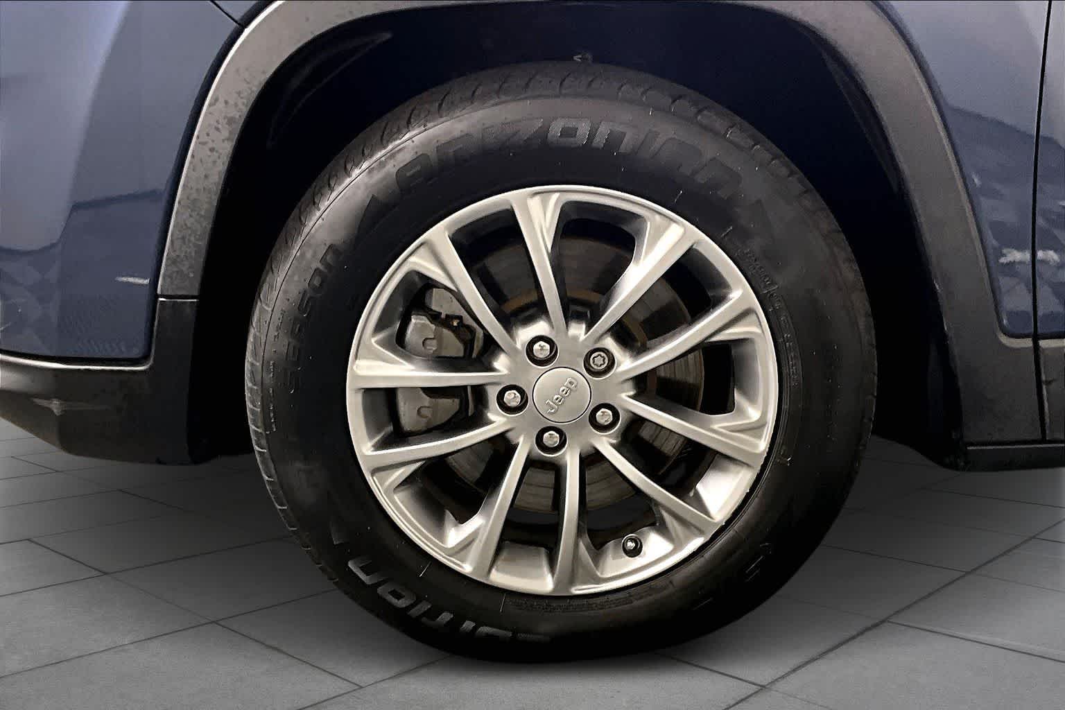 2020 Jeep Cherokee Latitude Plus Slate Blue Pearlcoat at AutoNation USA Katy