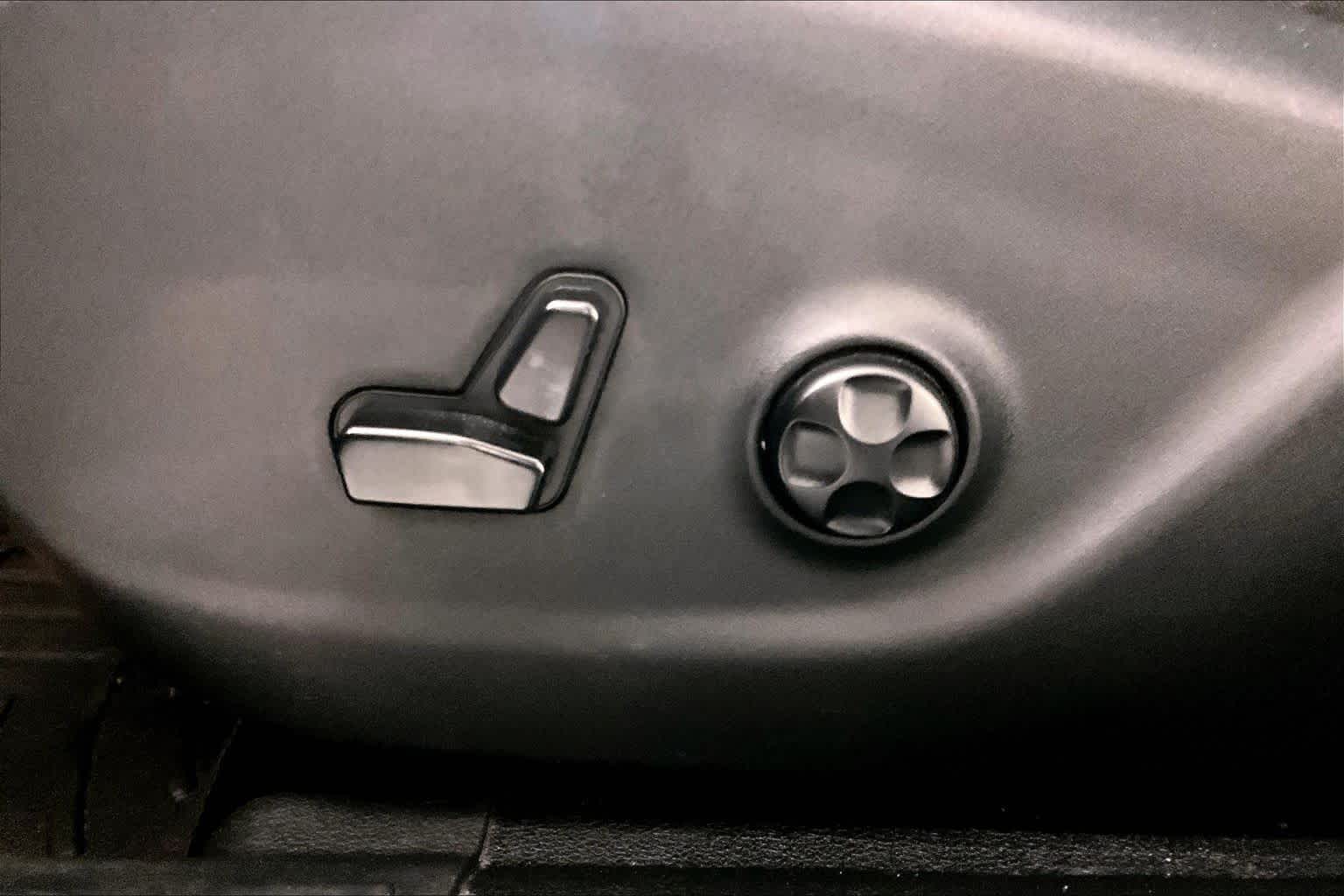 2020 Jeep Cherokee Latitude Plus Slate Blue Pearlcoat at AutoNation USA Katy