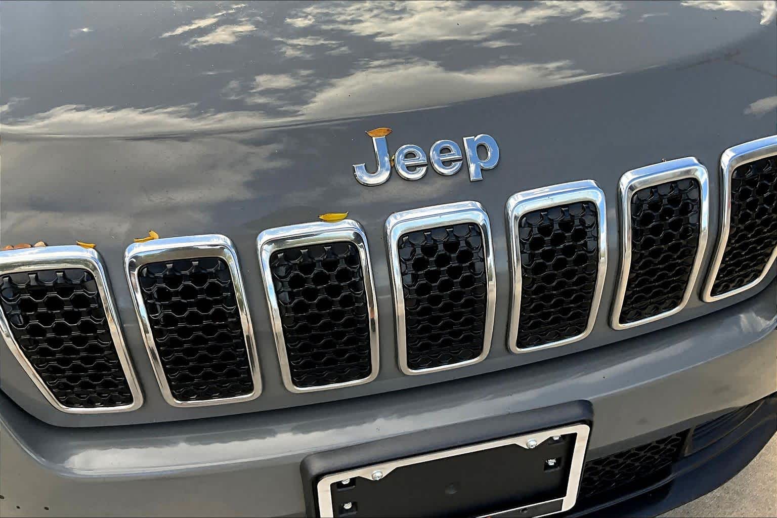 2021 Jeep Cherokee Latitude Plus Sting-Gray Clearcoat at Tomball Chrysler Dodge Jeep Ram