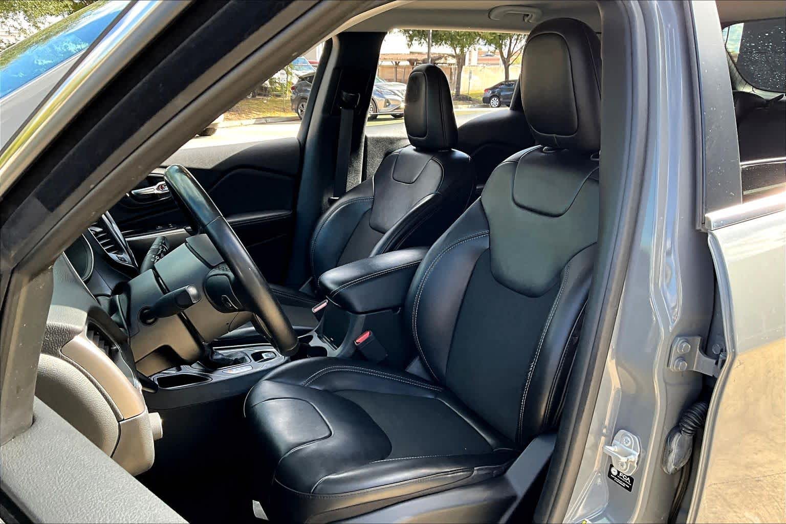 2021 Jeep Cherokee Latitude Plus Sting-Gray Clearcoat at Tomball Chrysler Dodge Jeep Ram
