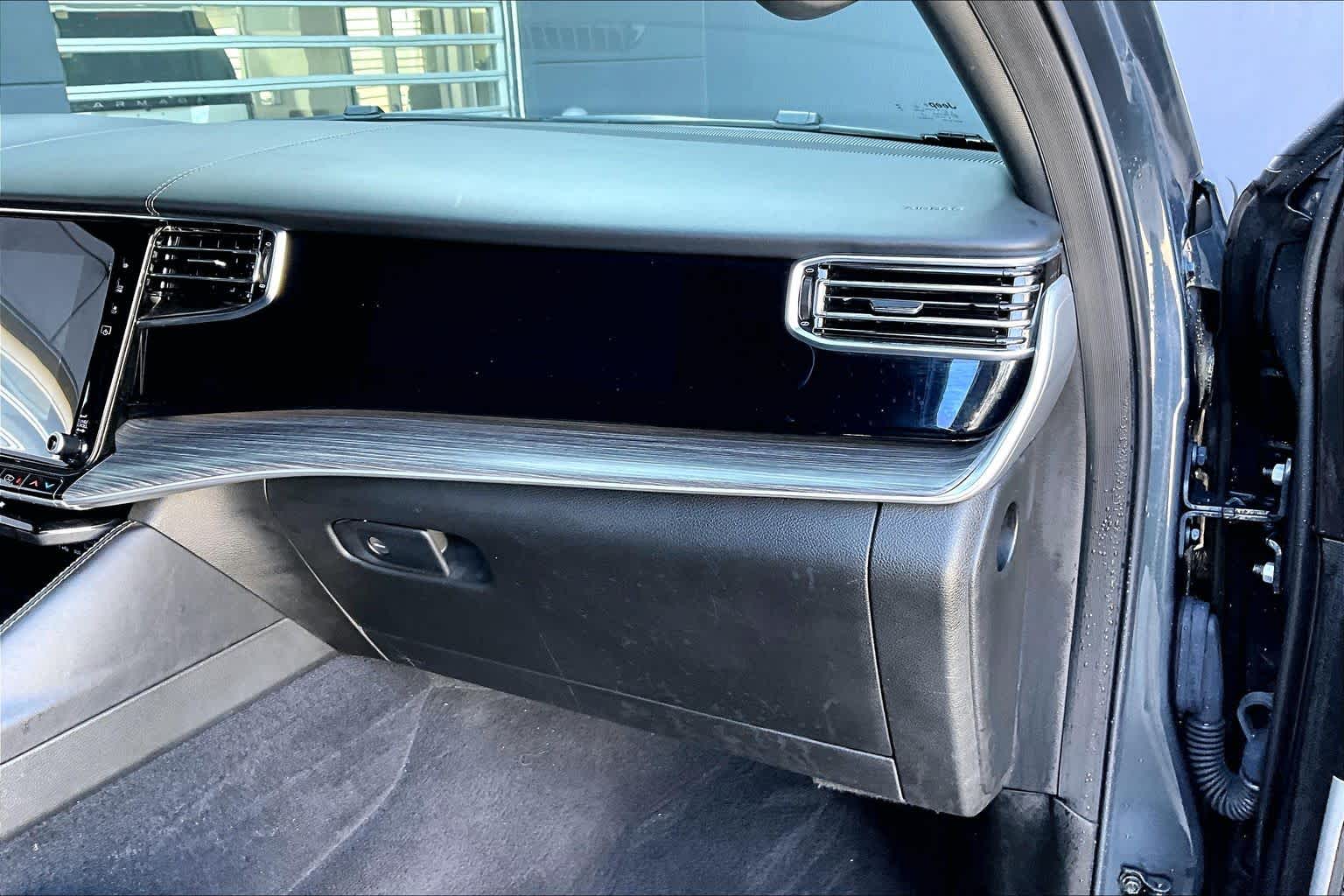 2023 Jeep Wagoneer Series II River Rock at HGreg Houston