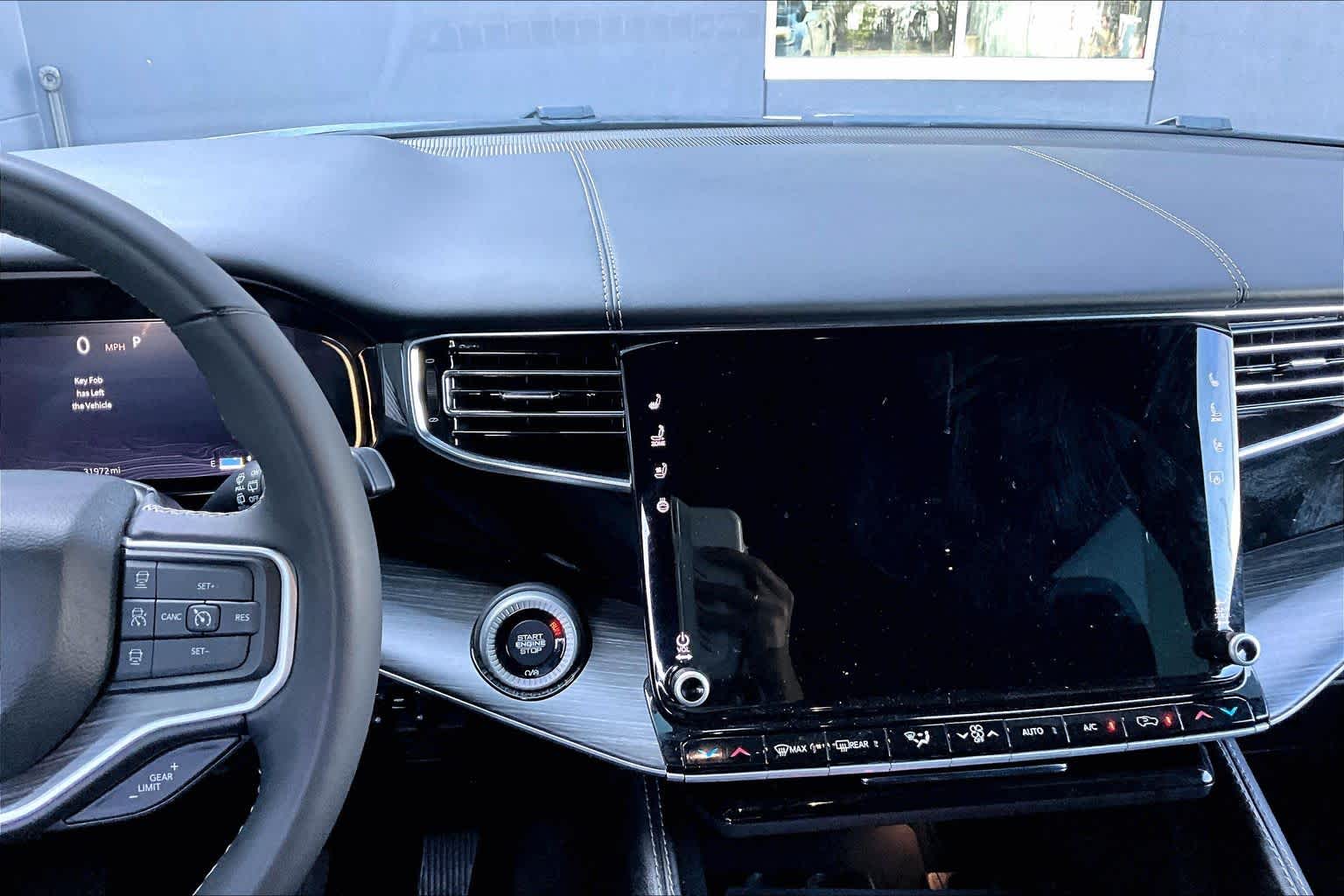 2023 Jeep Wagoneer Series II River Rock at HGreg Houston