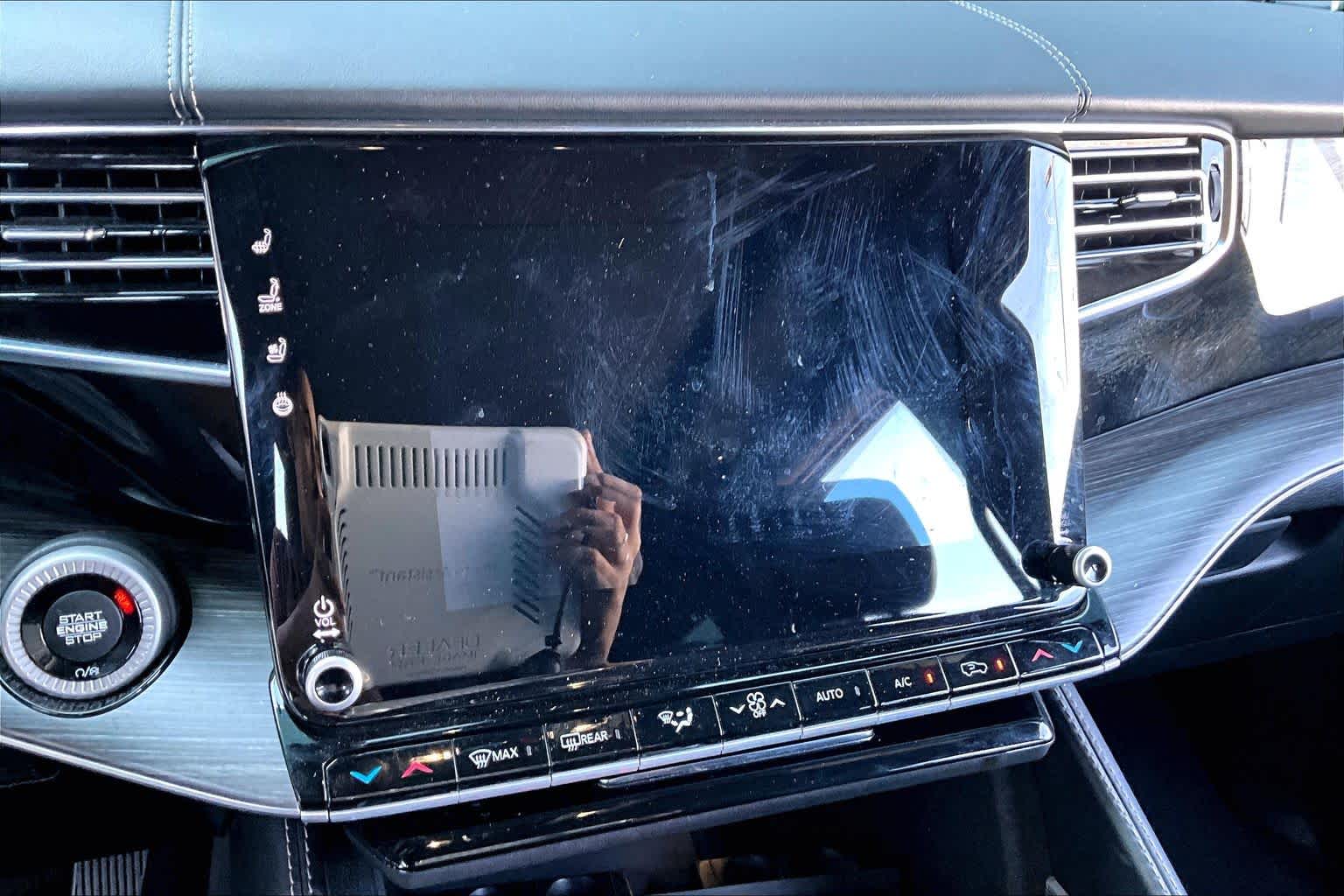 2023 Jeep Wagoneer Series II River Rock at HGreg Houston