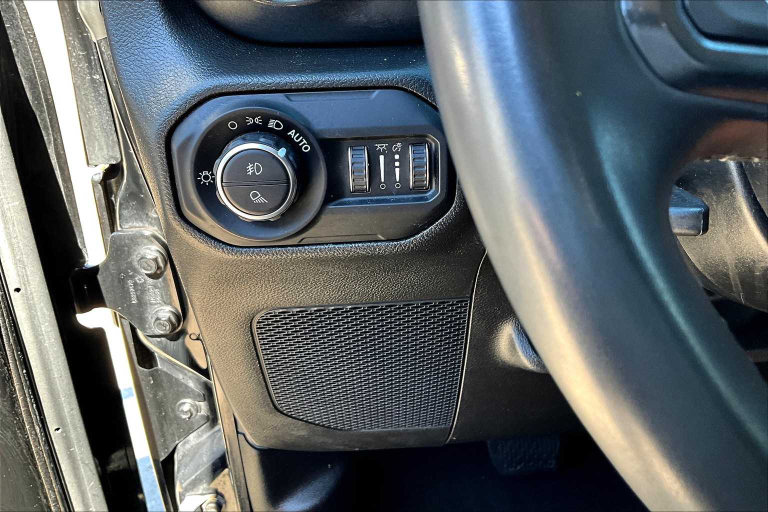 2022 Jeep Gladiator Altitude Black Clearcoat at Lone Star Chevrolet