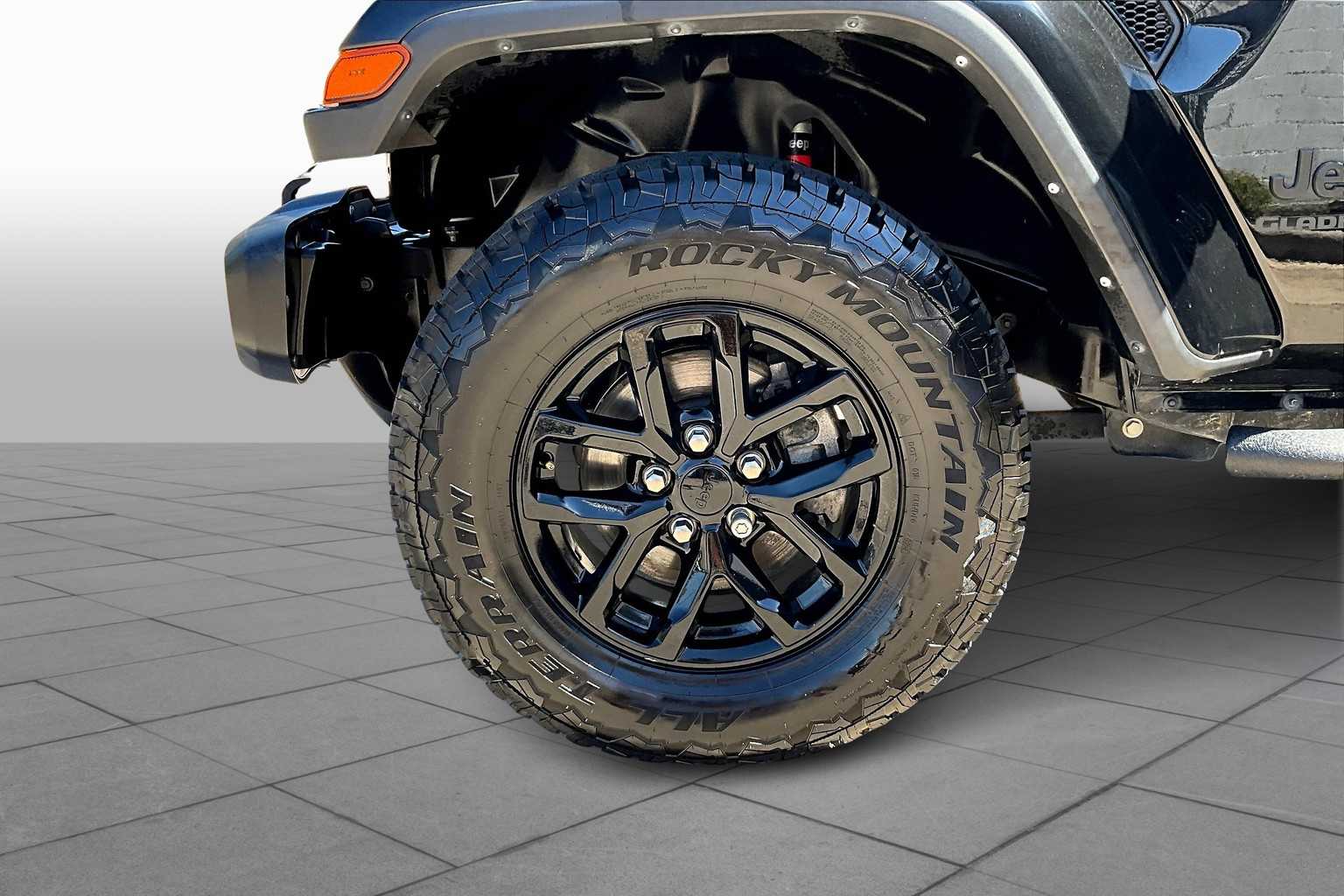 2022 Jeep Gladiator Altitude Black Clearcoat at Lone Star Chevrolet