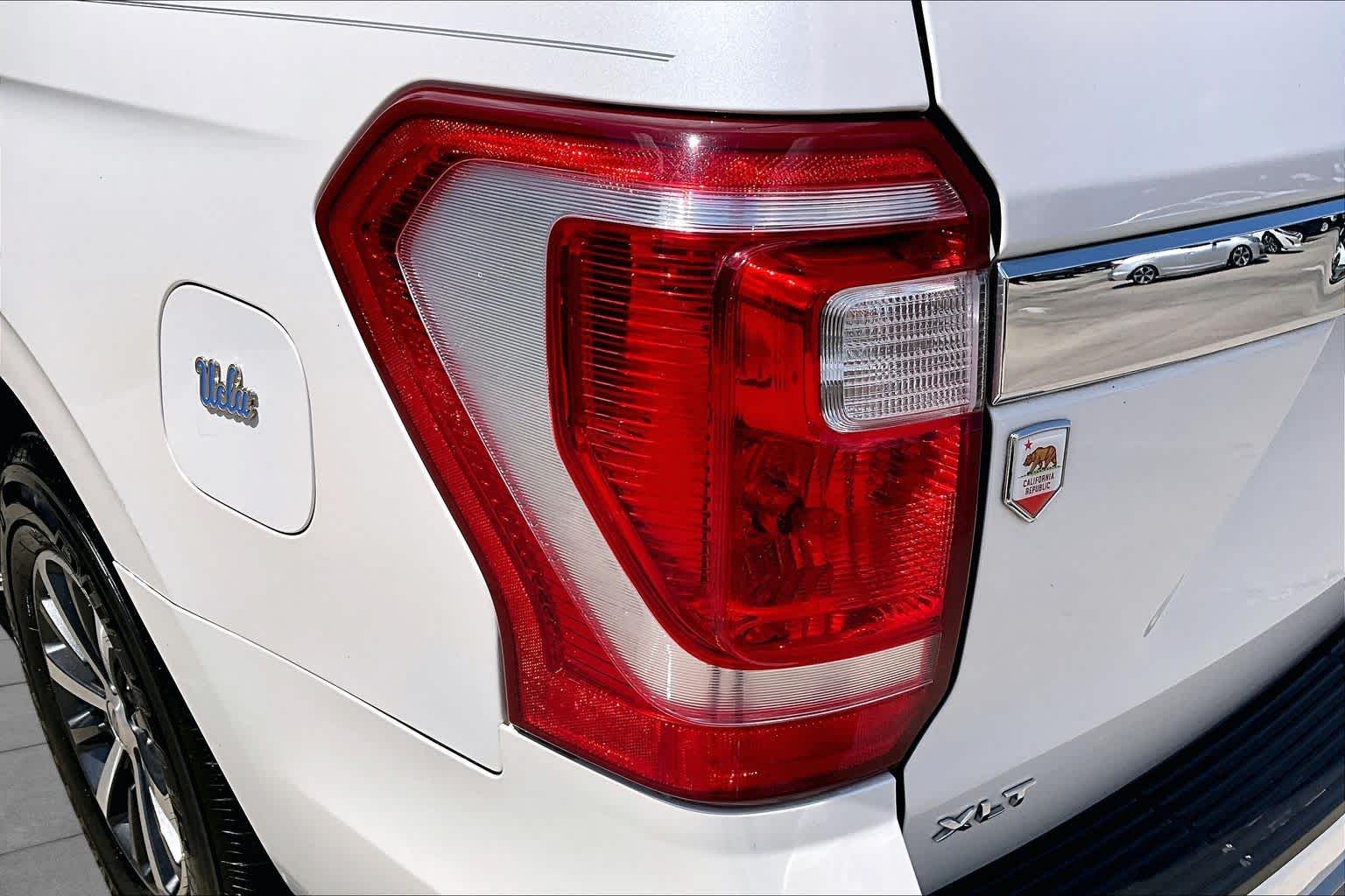 2018 Ford Expedition XLT White Platinum Metallic Tri-Coat at HGreg Houston