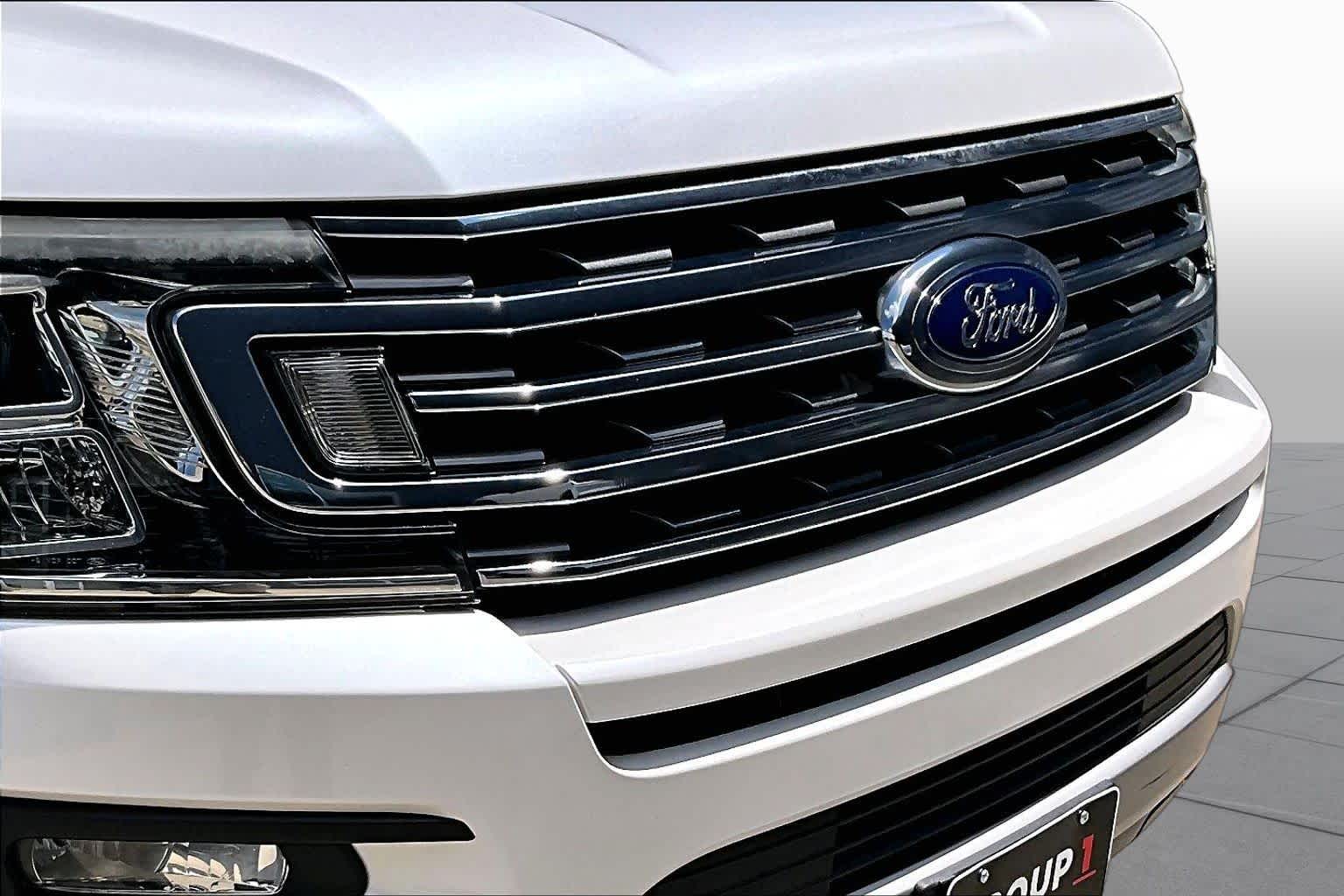 2018 Ford Expedition XLT White Platinum Metallic Tri-Coat at HGreg Houston