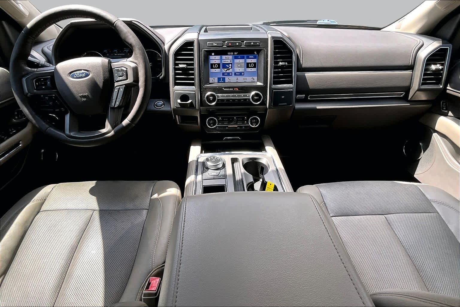 2018 Ford Expedition XLT White Platinum Metallic Tri-Coat at HGreg Houston