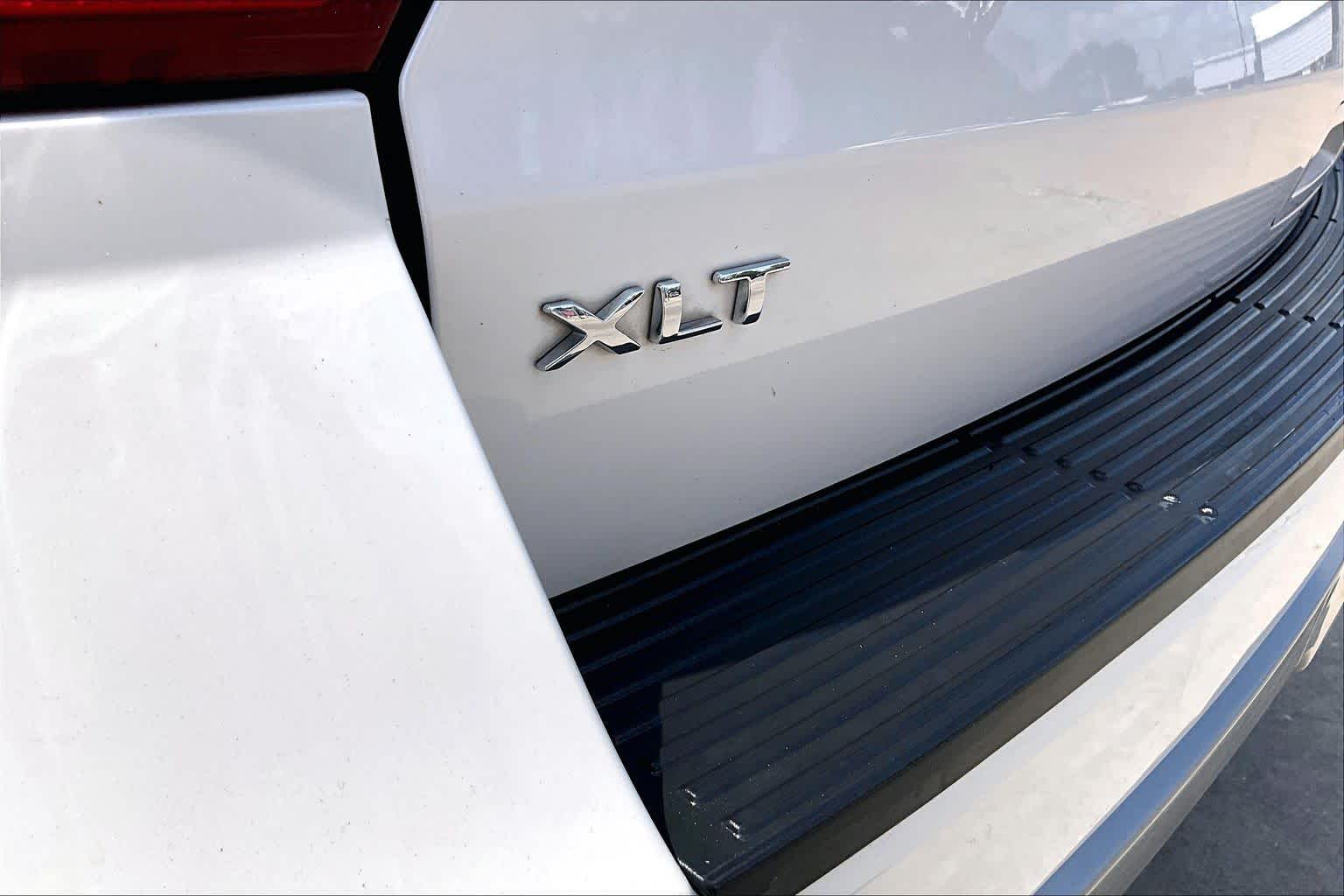 2018 Ford Expedition XLT White Platinum Metallic Tri-Coat at HGreg Houston