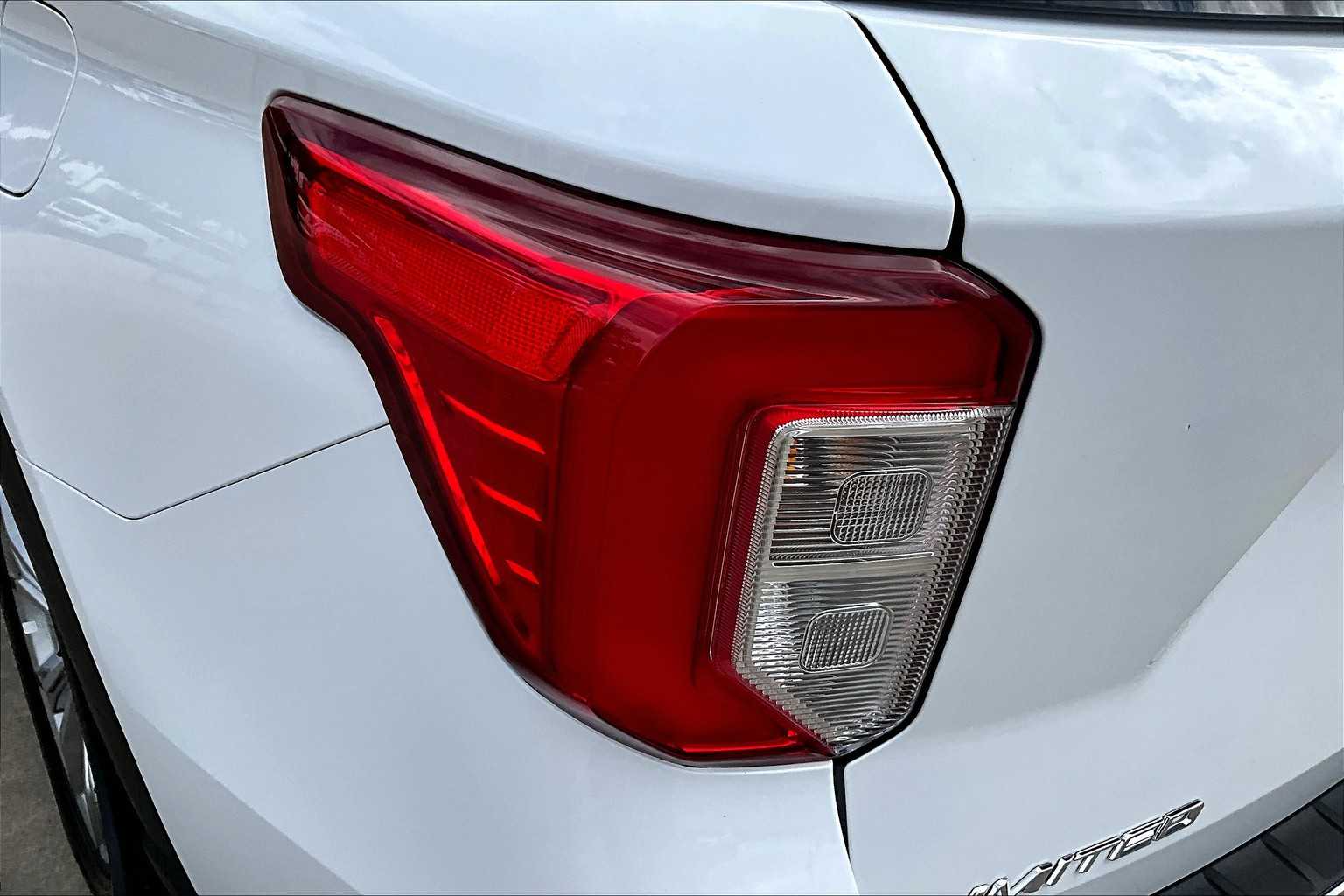 2024 Ford Explorer Limited Oxford White at Helfman Ford