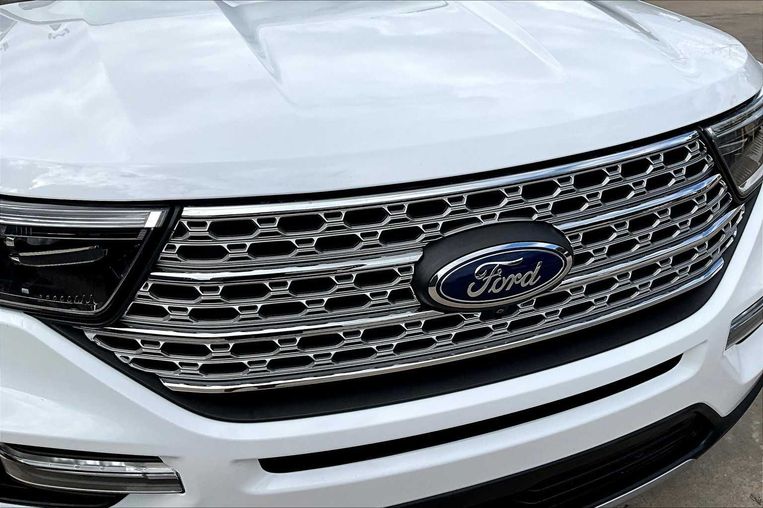 2024 Ford Explorer Limited Oxford White at Helfman Ford