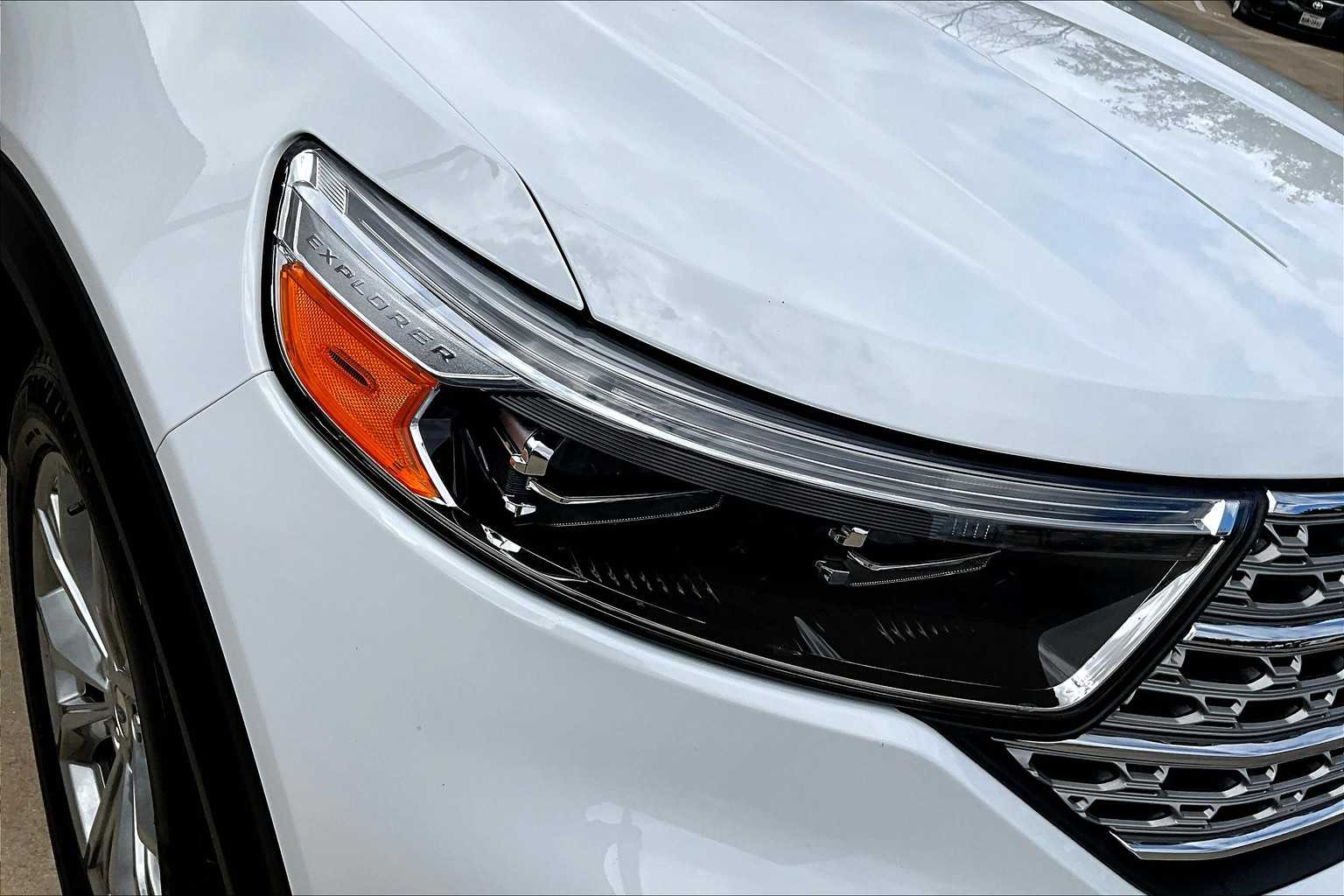 2024 Ford Explorer Limited Oxford White at Helfman Ford