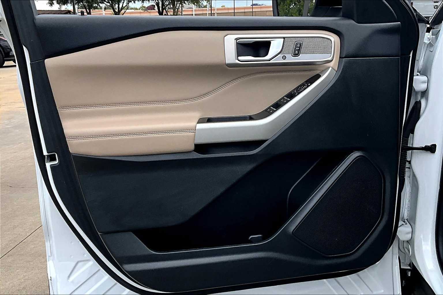 2024 Ford Explorer Limited Oxford White at Helfman Ford