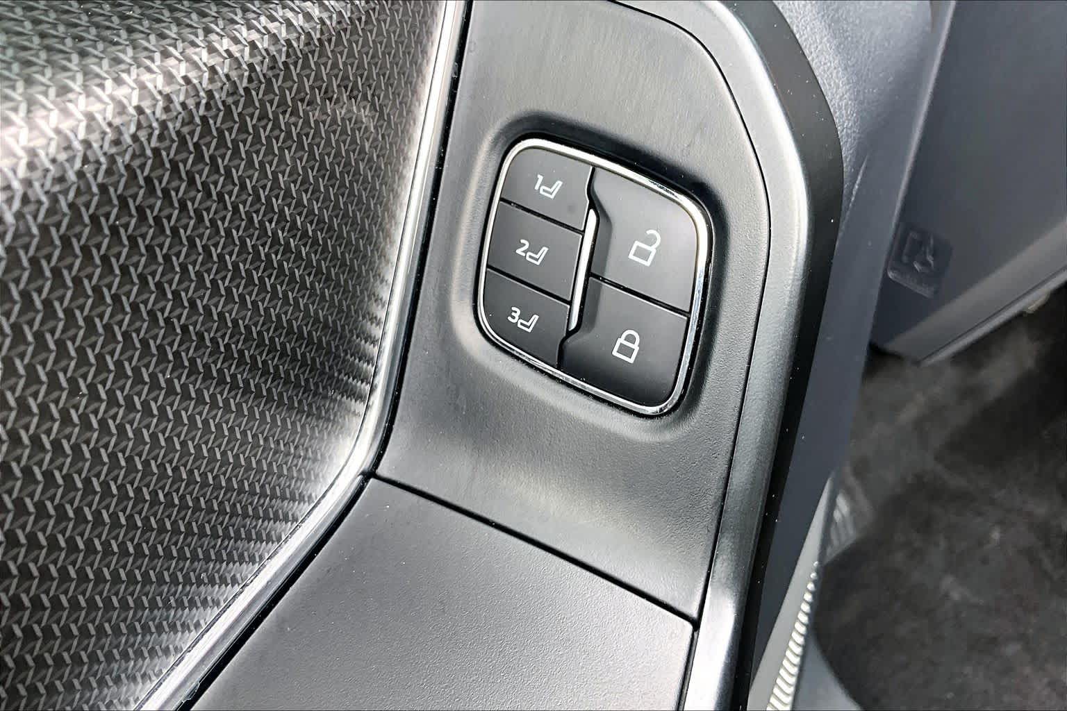 2024 Ford F-150 photo 34 of 35