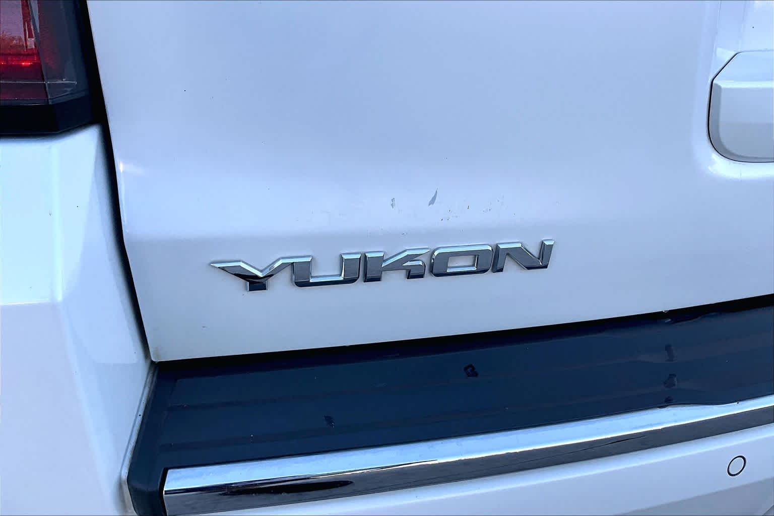 2017 GMC Yukon Denali White Frost Tricoat at Texan GMC Buick