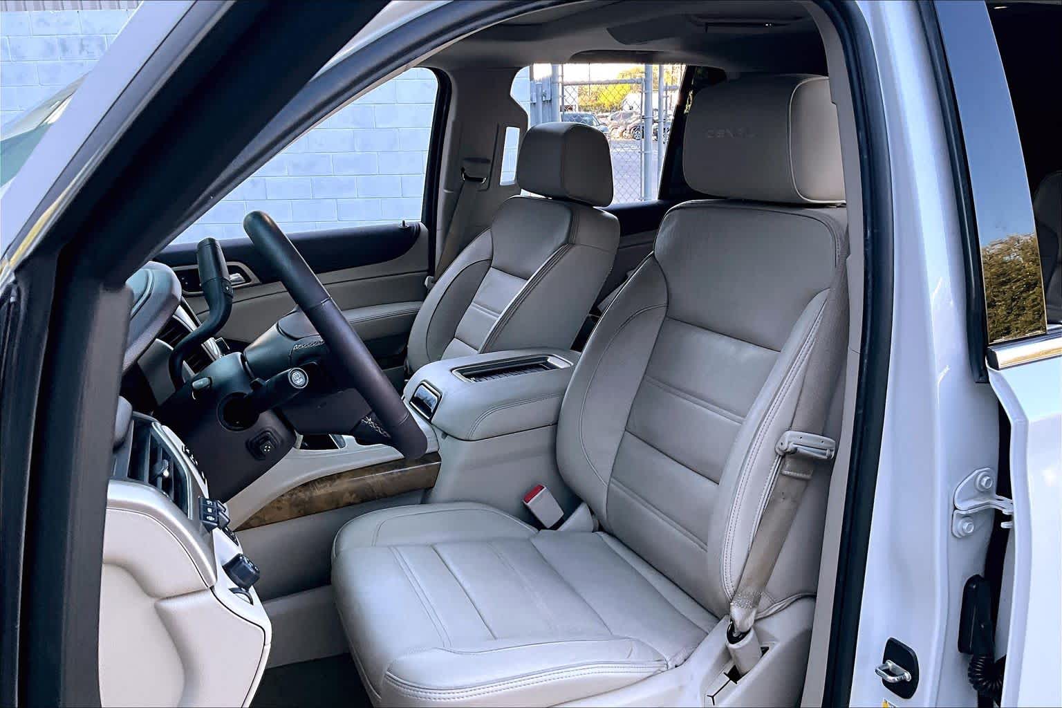 2017 GMC Yukon Denali White Frost Tricoat at Texan GMC Buick