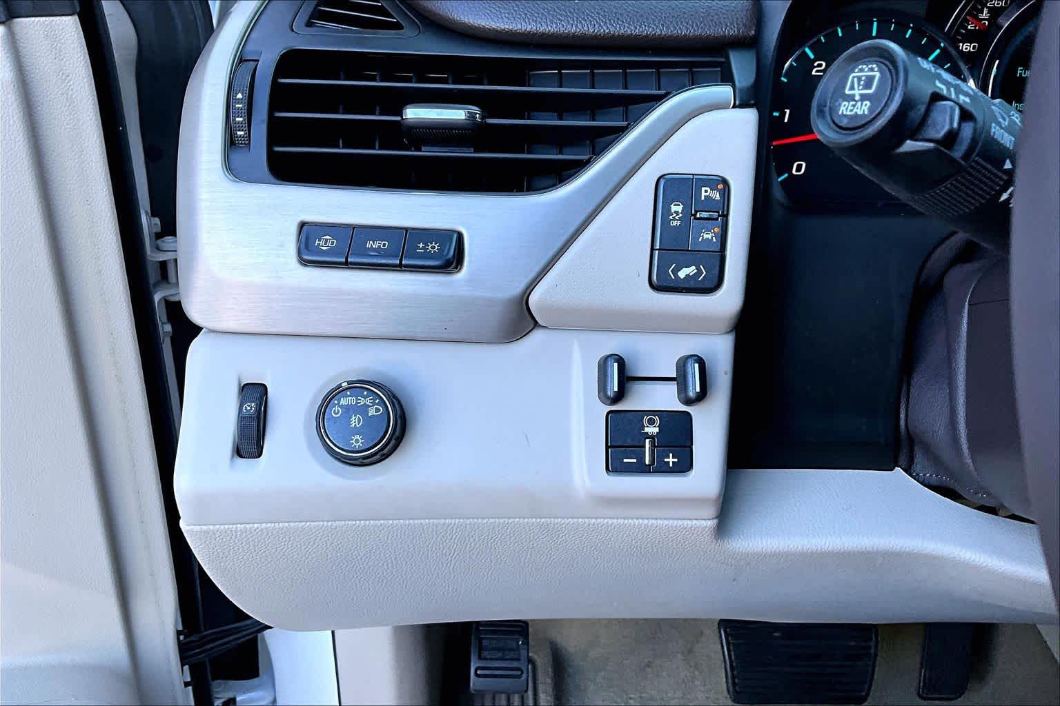 2017 GMC Yukon Denali White Frost Tricoat at Texan GMC Buick