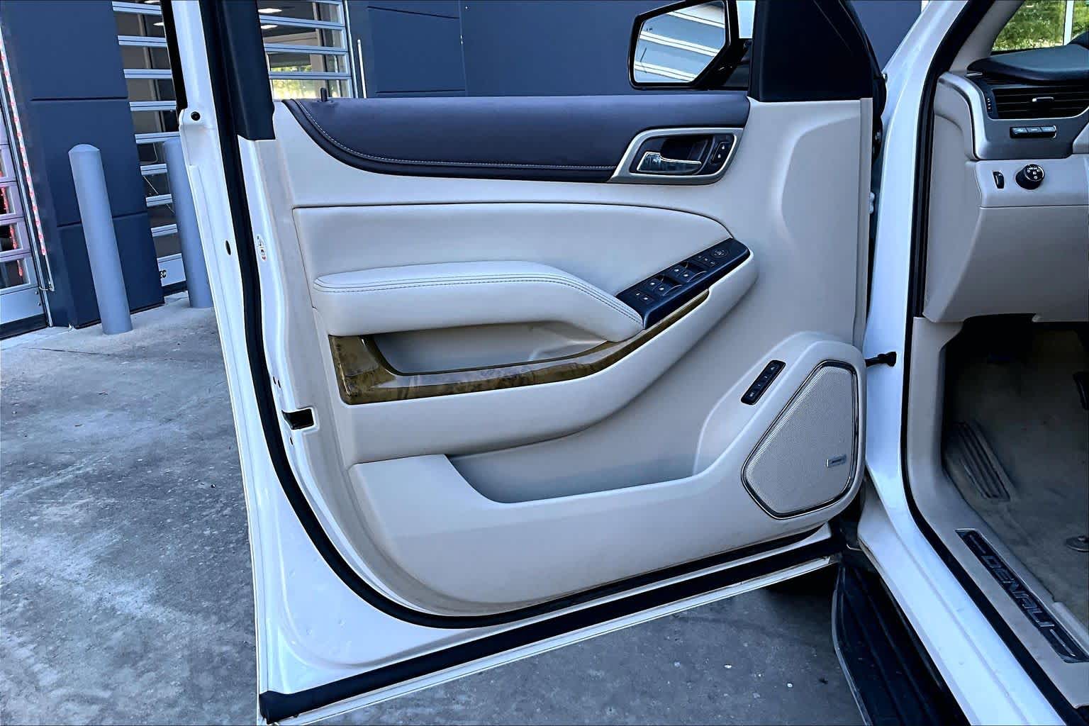 2017 GMC Yukon Denali White Frost Tricoat at Texan GMC Buick