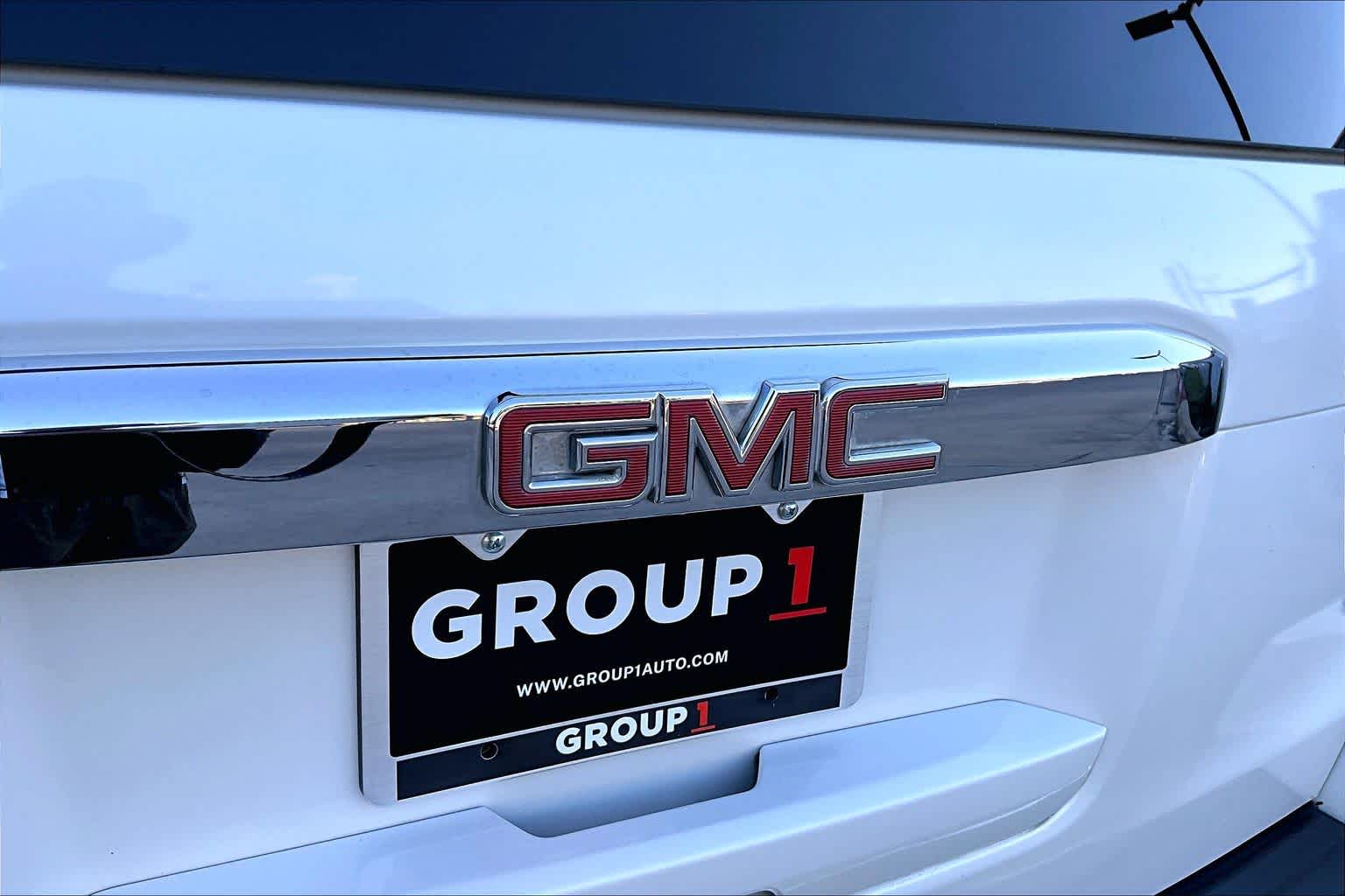 2017 GMC Yukon Denali White Frost Tricoat at Texan GMC Buick