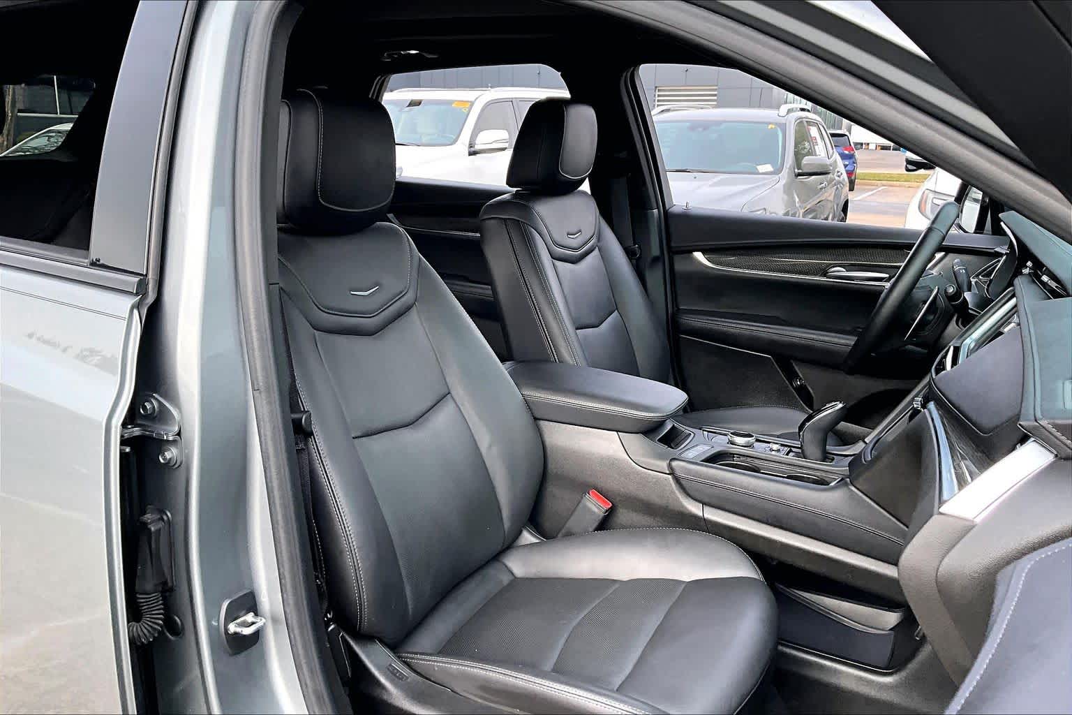 2023 Cadillac XT5 AWD Sport Argent Silver Metallic at HGreg Houston