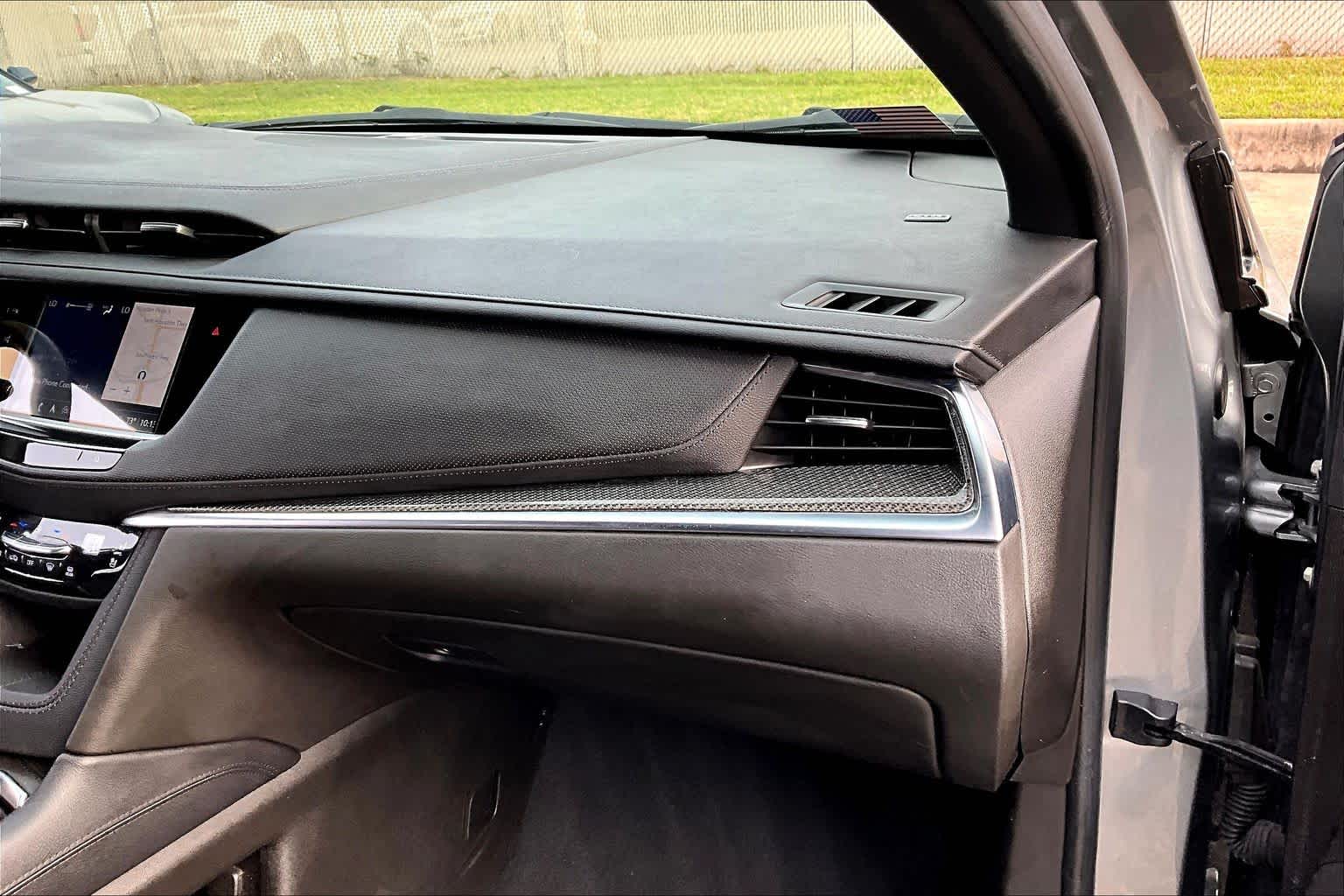 2023 Cadillac XT5 AWD Sport Argent Silver Metallic at HGreg Houston