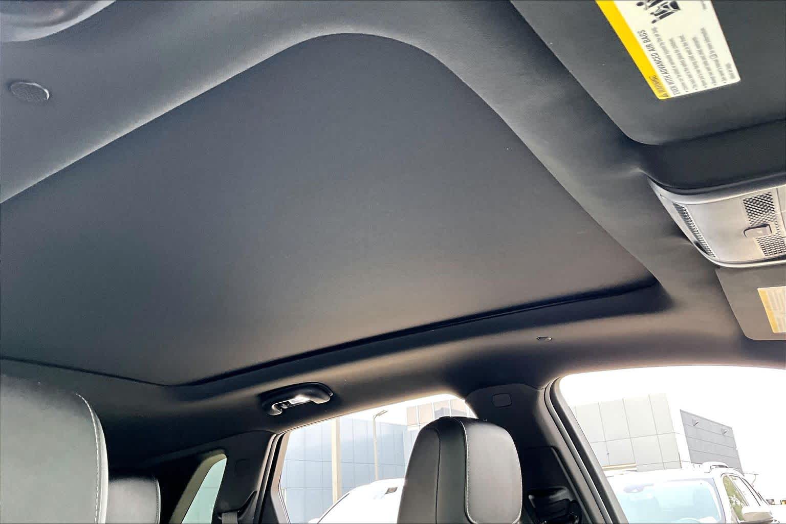 2023 Cadillac XT5 AWD Sport Argent Silver Metallic at HGreg Houston