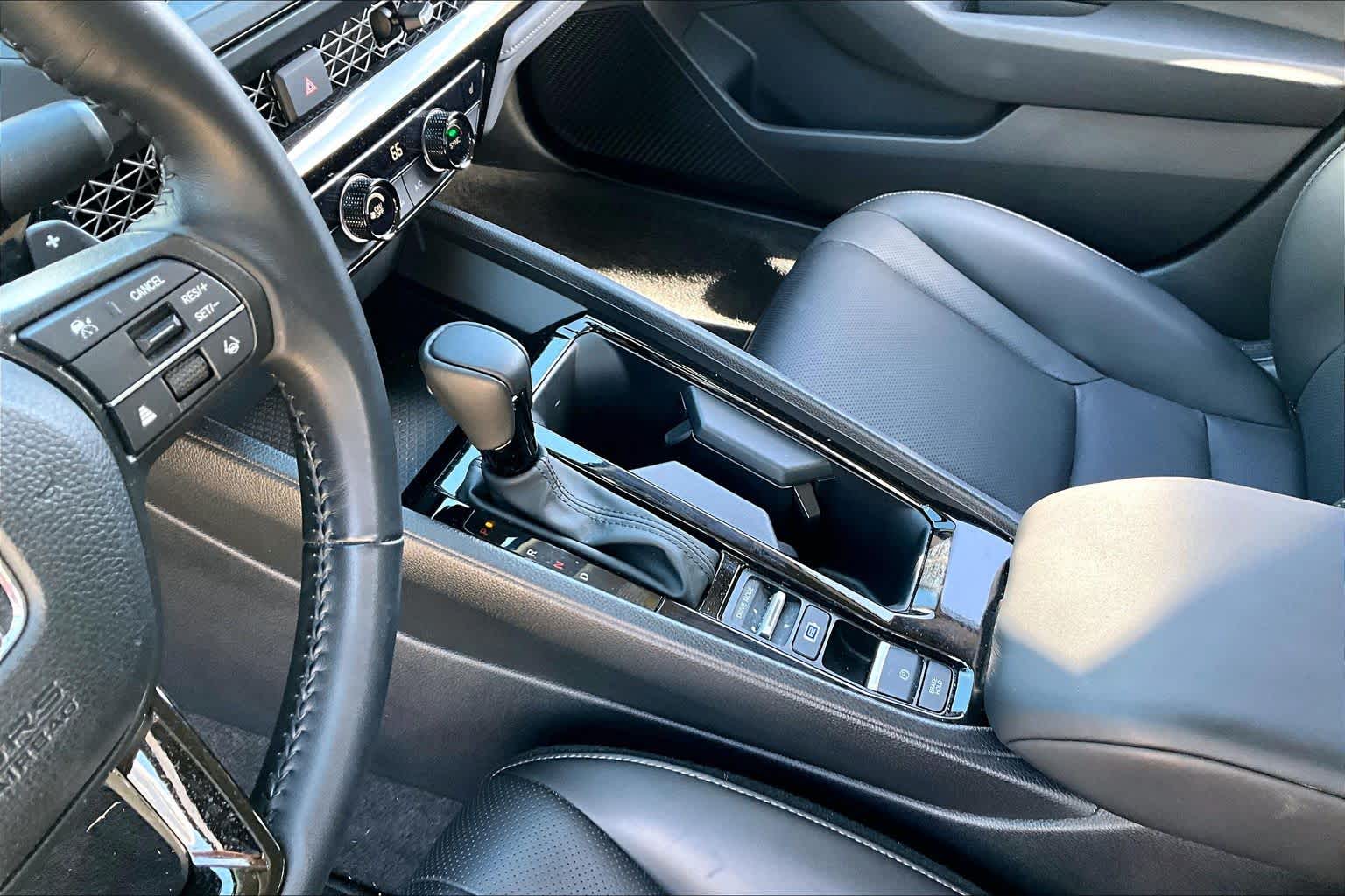 2024 Honda Accord Hybrid EX-L Crystal Black Pearl at Beck & Masten Kia