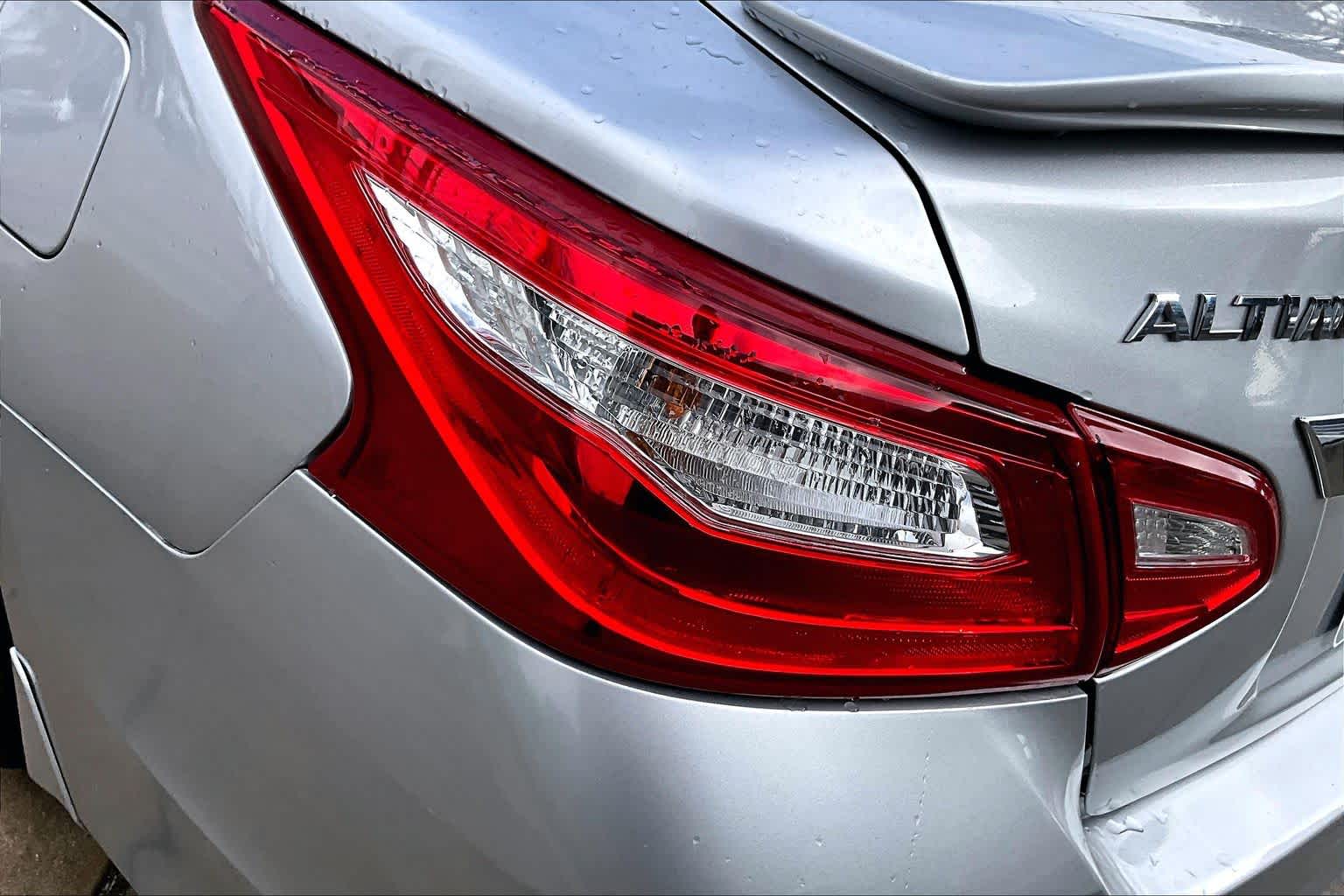 2016 Nissan Altima 2.5 SV Brilliant Silver at AutoNation USA Houston