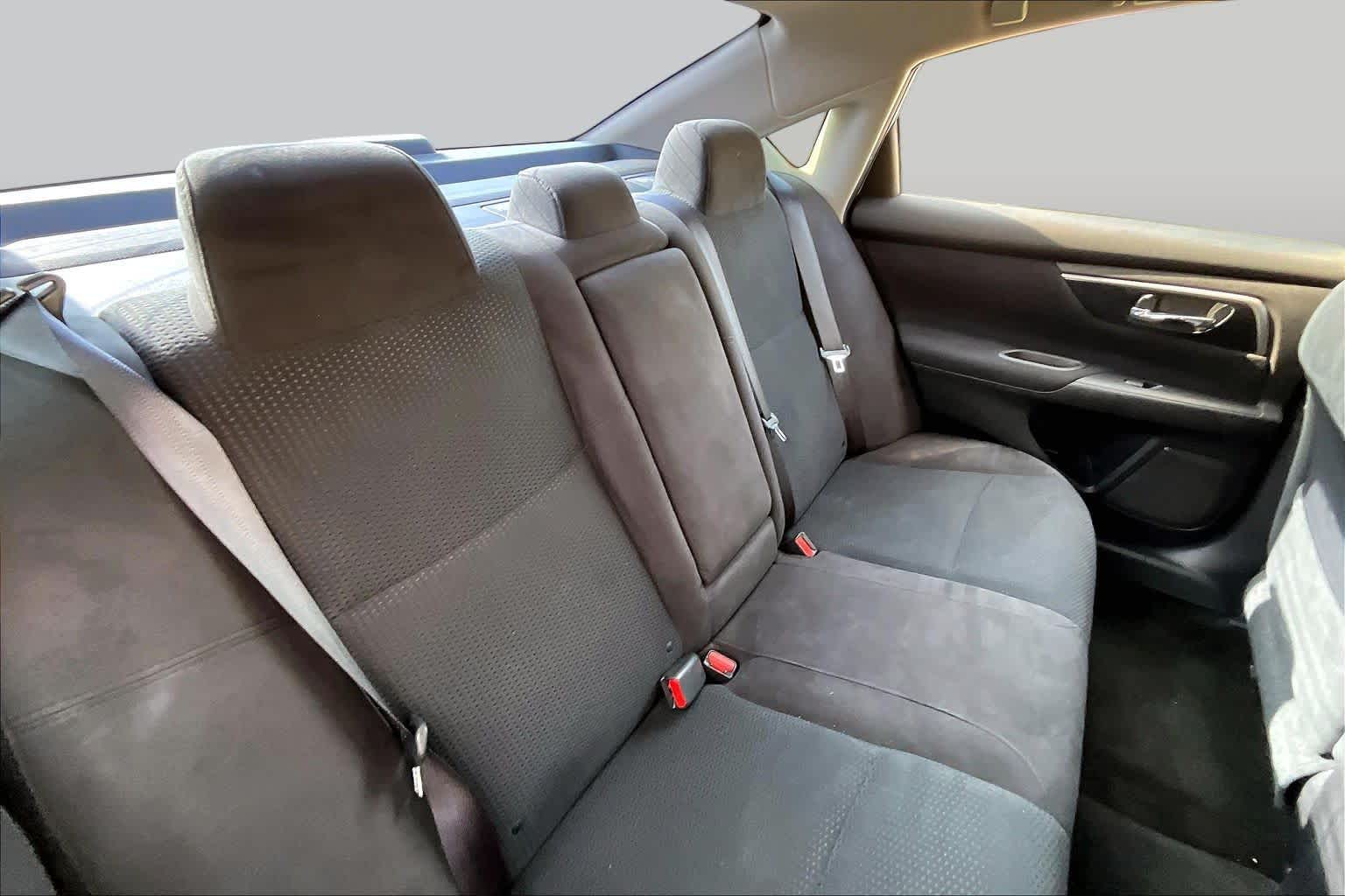 2014 Nissan Altima 2.5 S Brilliant Silver Metallic at Beck & Masten Kia