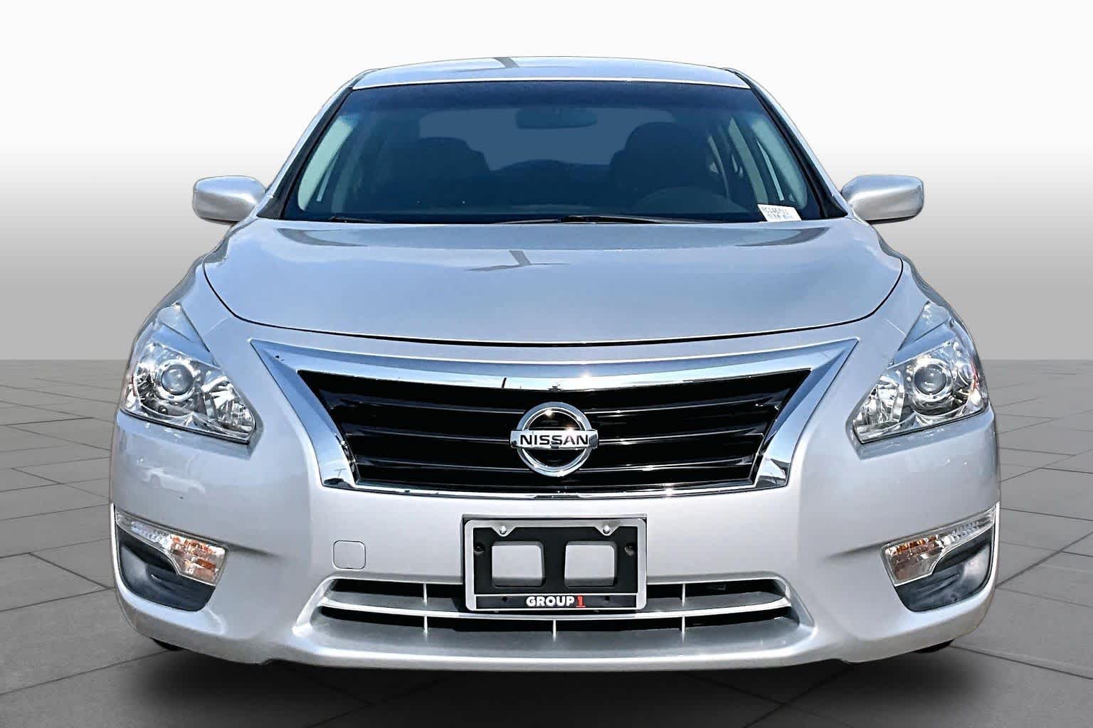 2014 Nissan Altima 2.5 S Brilliant Silver Metallic at Beck & Masten Kia