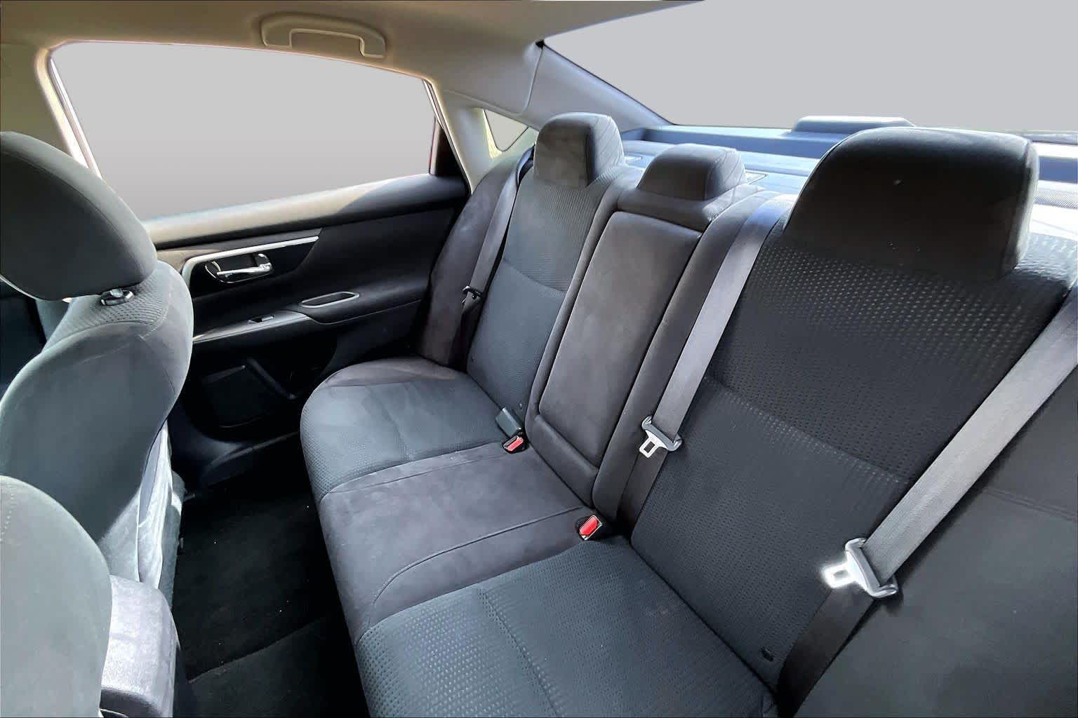 2014 Nissan Altima 2.5 S Brilliant Silver Metallic at Beck & Masten Kia